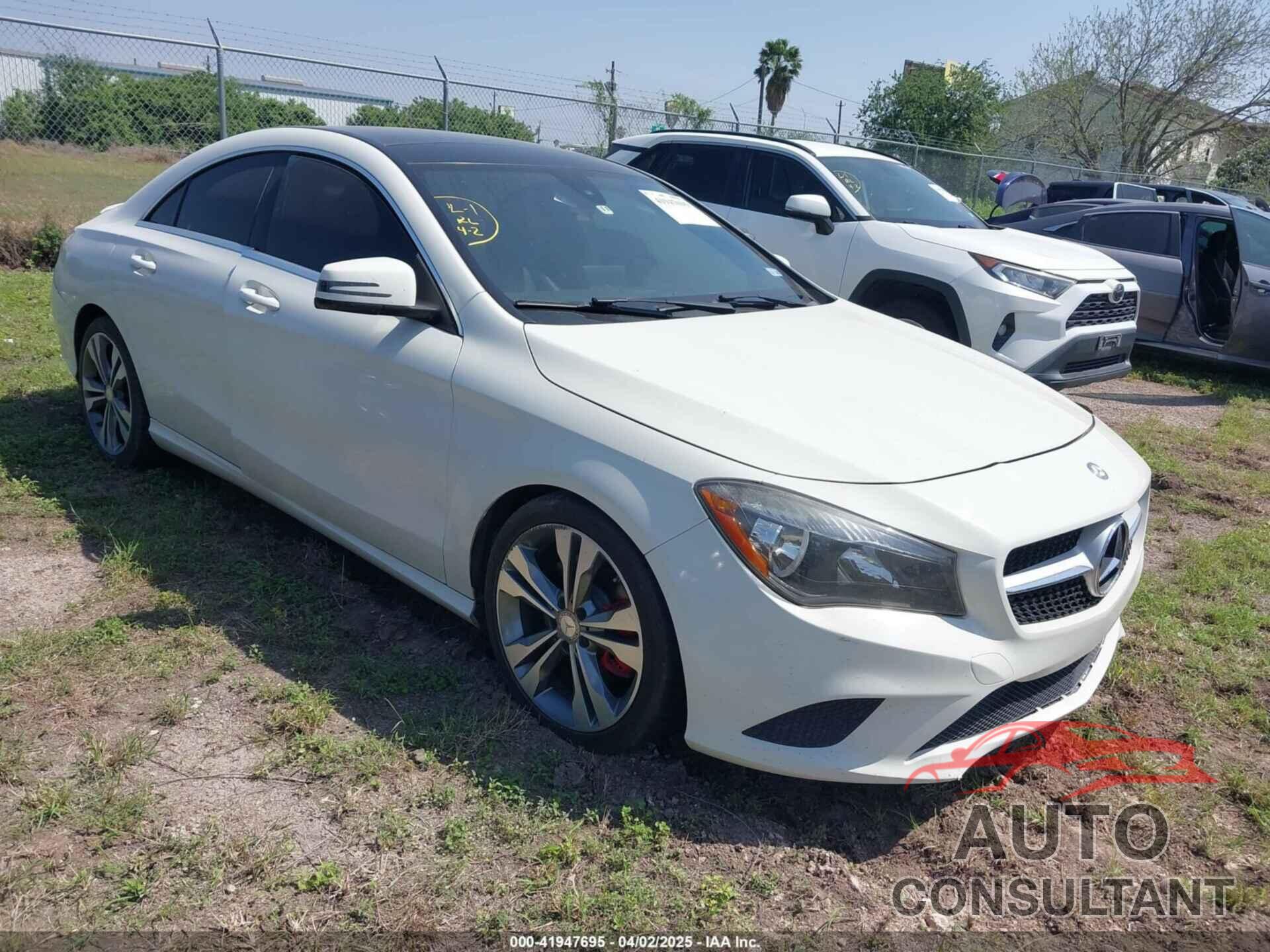 MERCEDES-BENZ CLA 250 2015 - WDDSJ4EB4FN221366