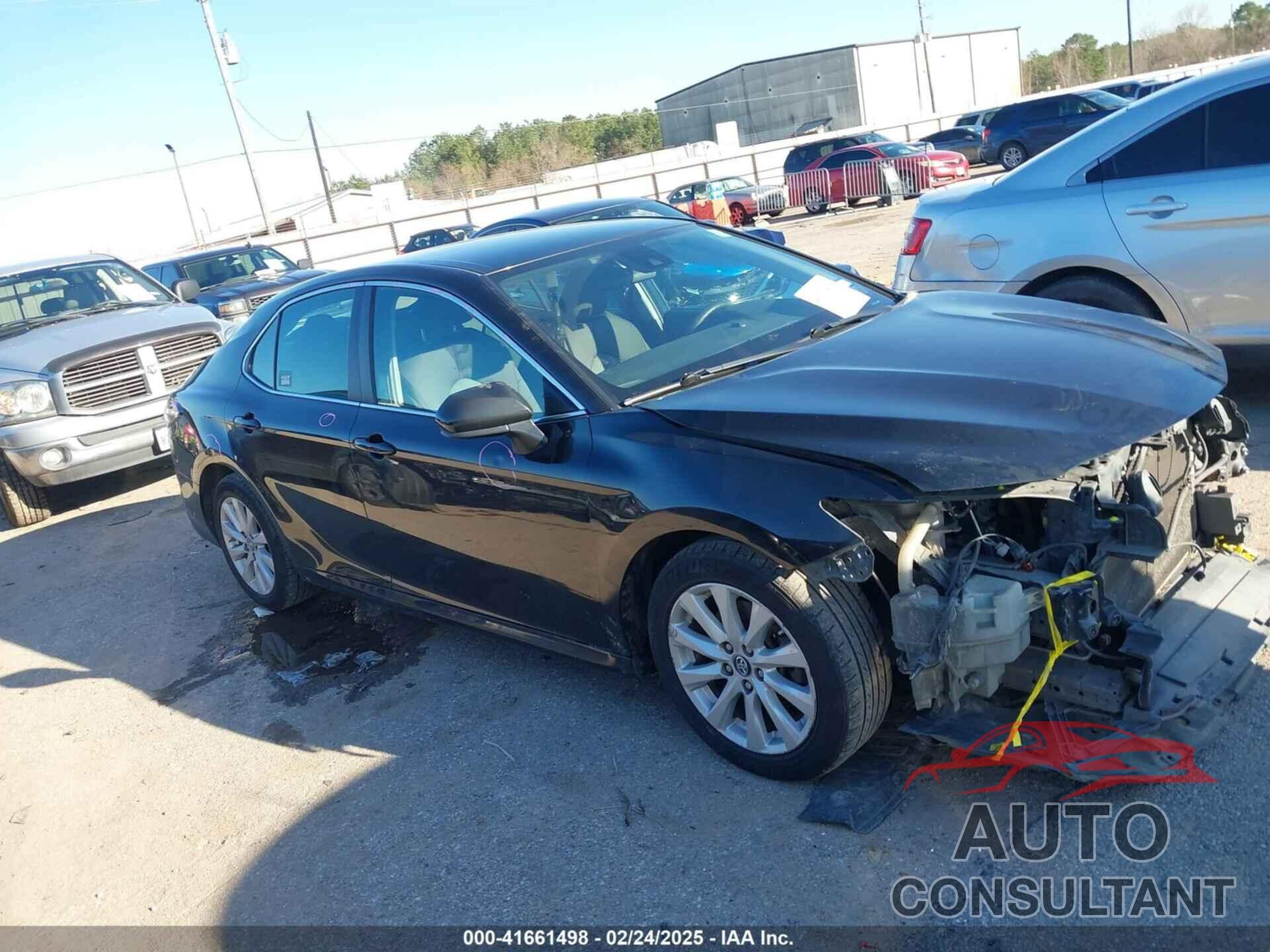 TOYOTA CAMRY 2018 - 4T1B11HK6JU664925