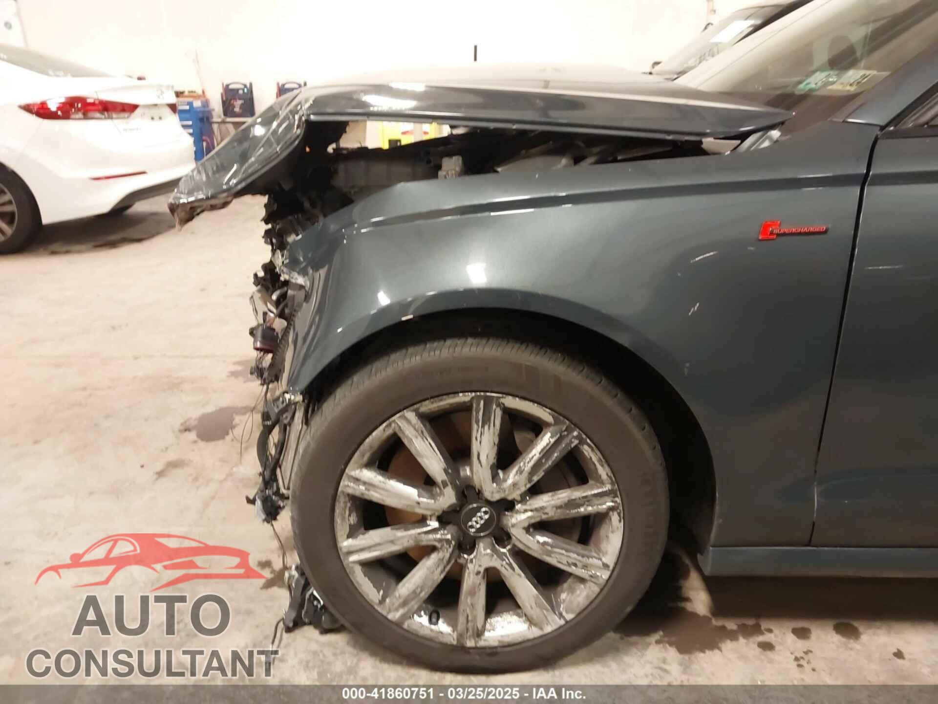 AUDI A6 2012 - WAUHGAFC8CN067200
