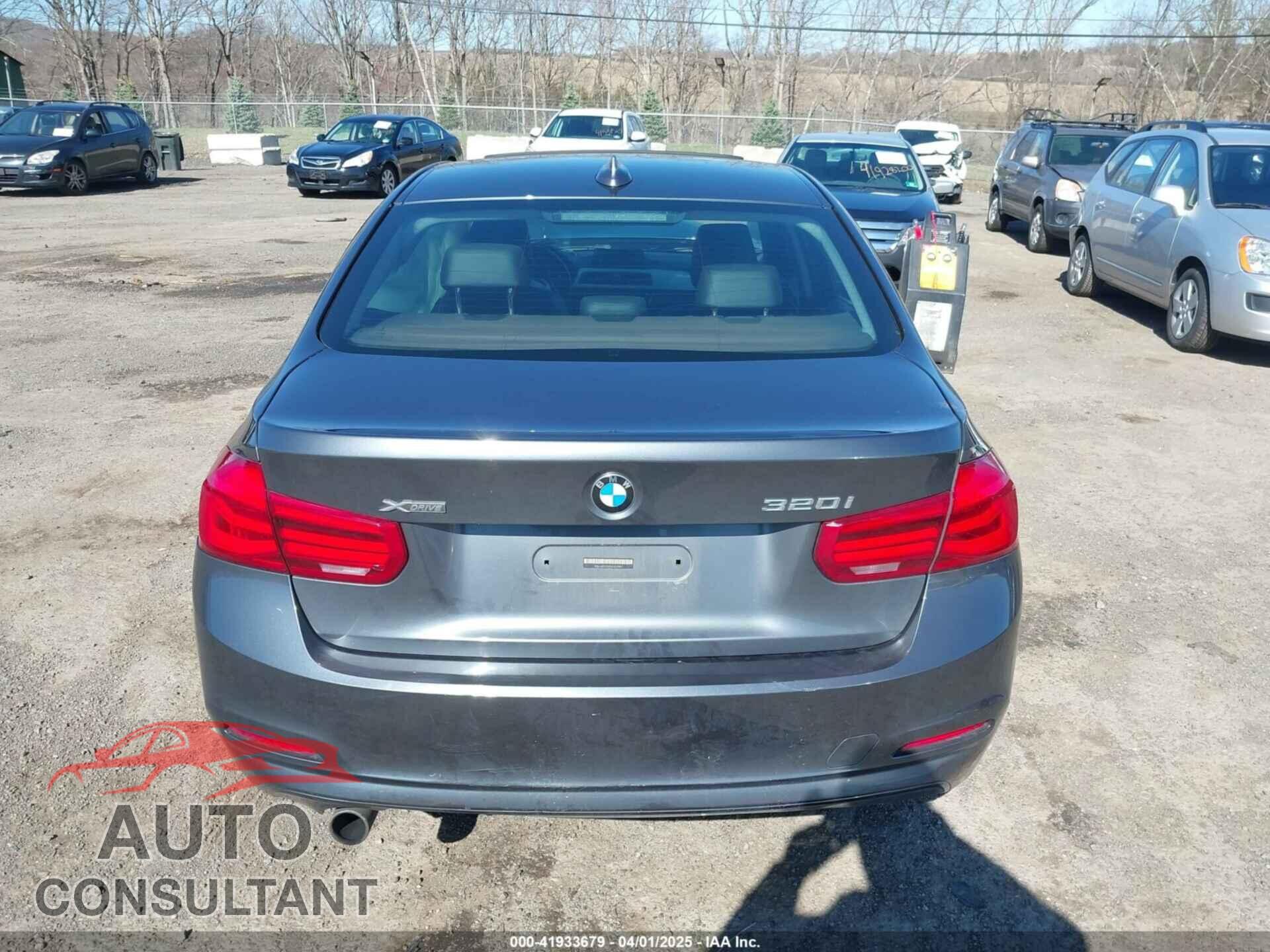 BMW 320I 2016 - WBA8E5G59GNU21101