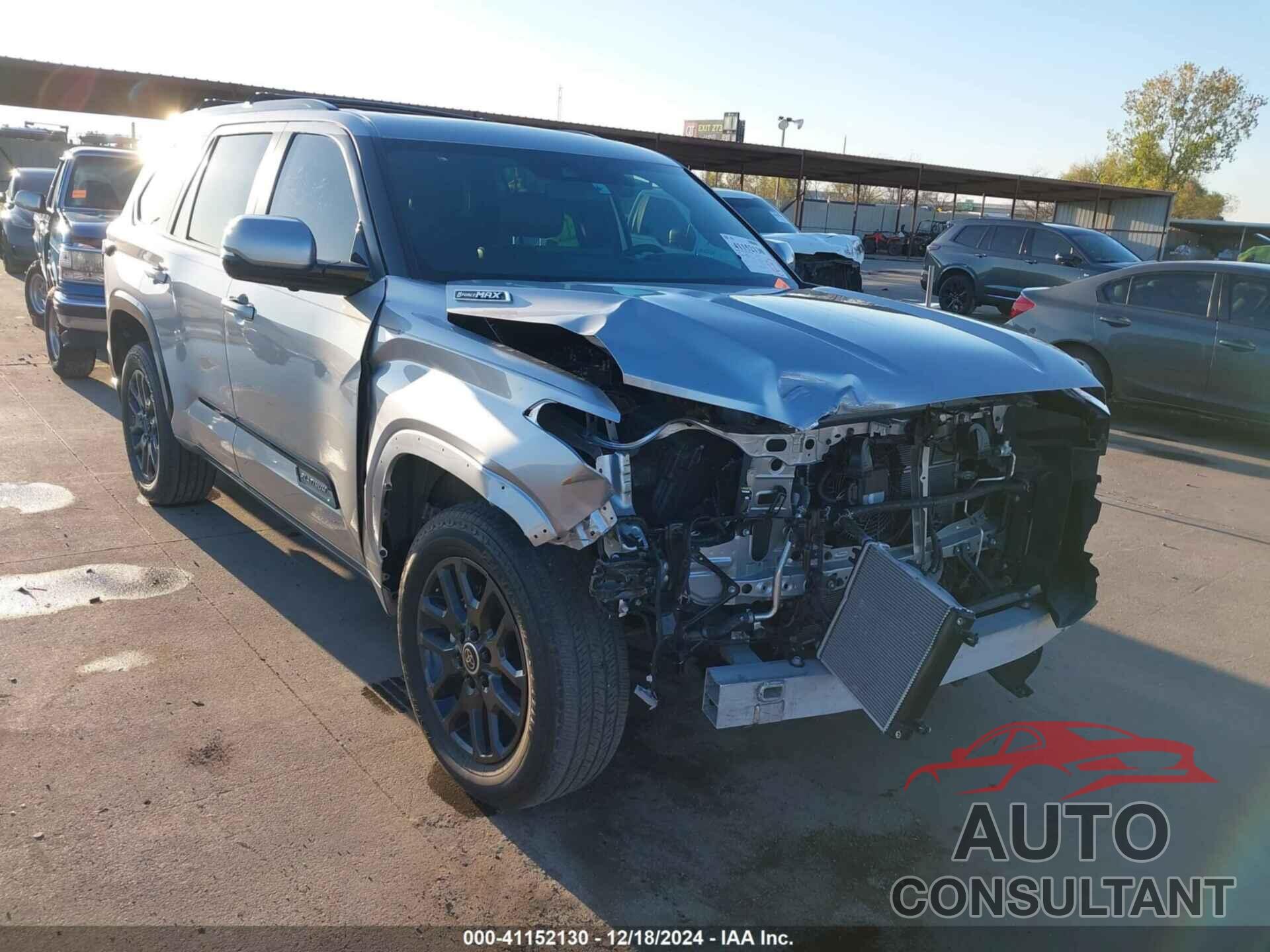 TOYOTA SEQUOIA 2024 - 7SVAAABAXRX026547
