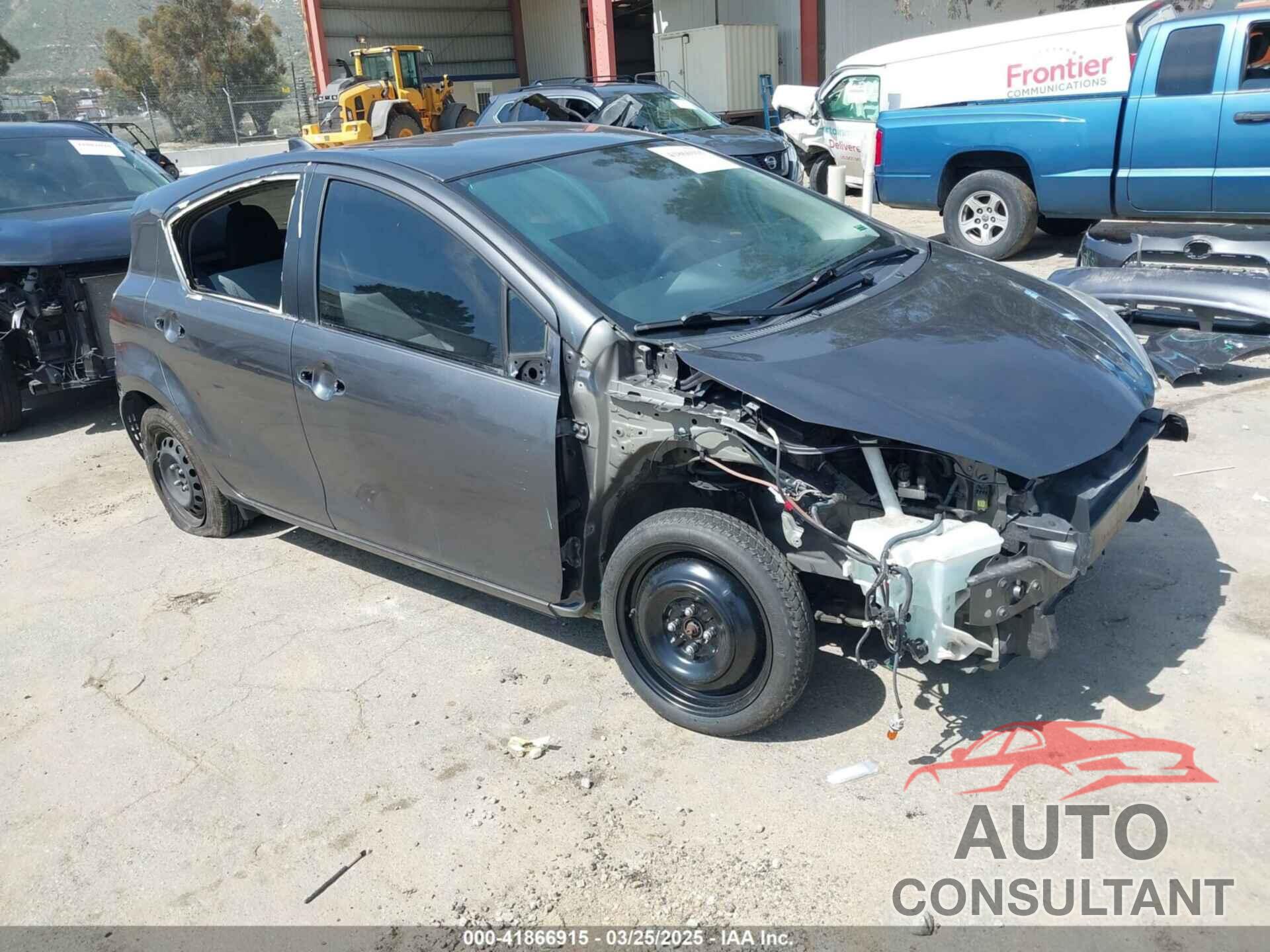 TOYOTA PRIUS C 2015 - JTDKDTB30F1585994