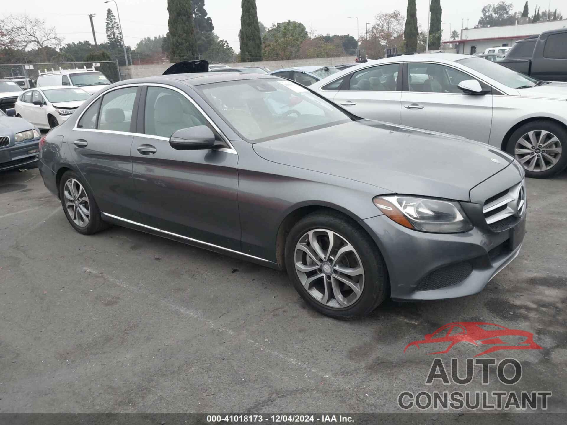 MERCEDES-BENZ C 300 2017 - 55SWF4JB3HU188136