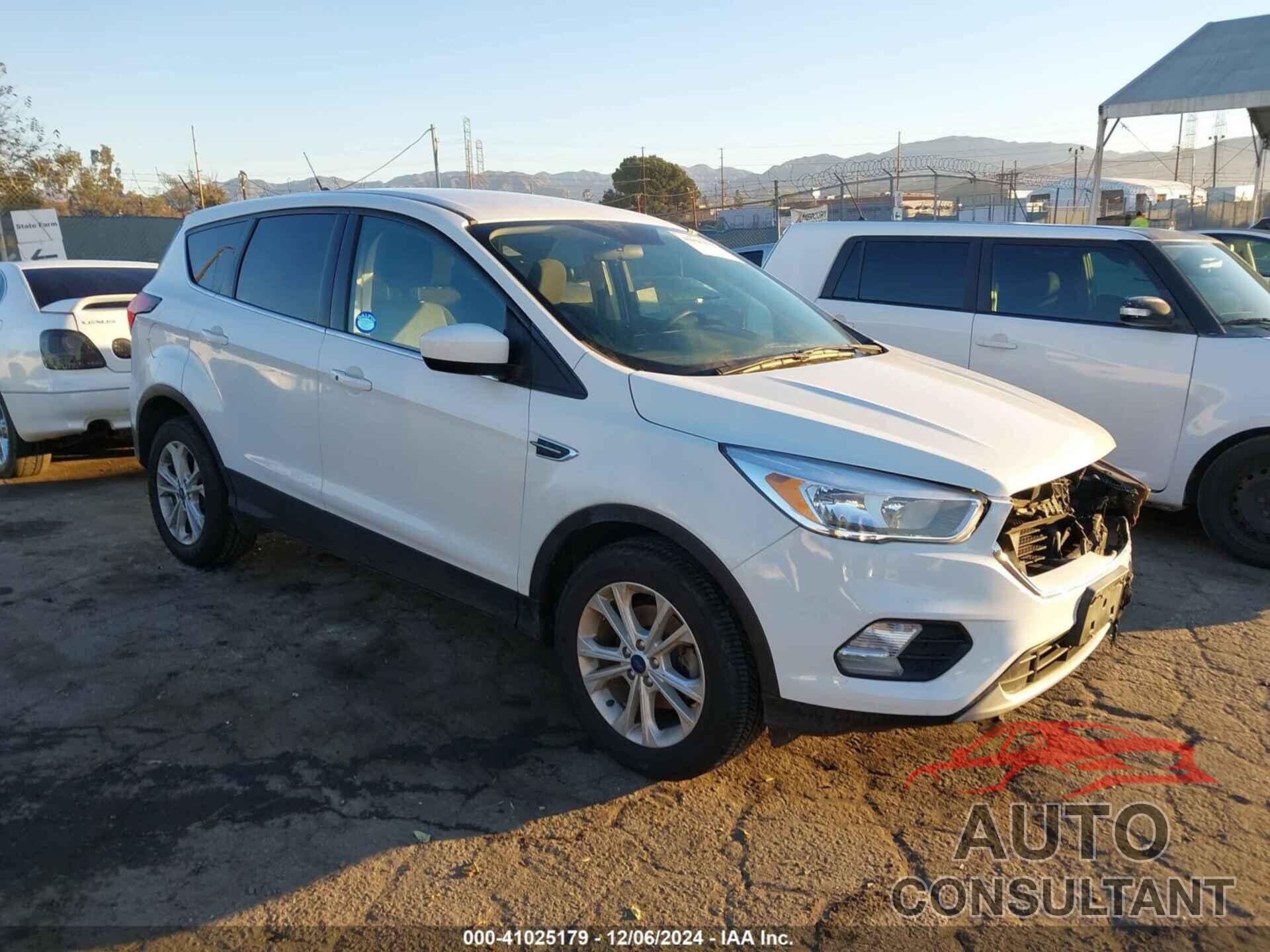 FORD ESCAPE 2019 - 1FMCU0GD3KUA20180