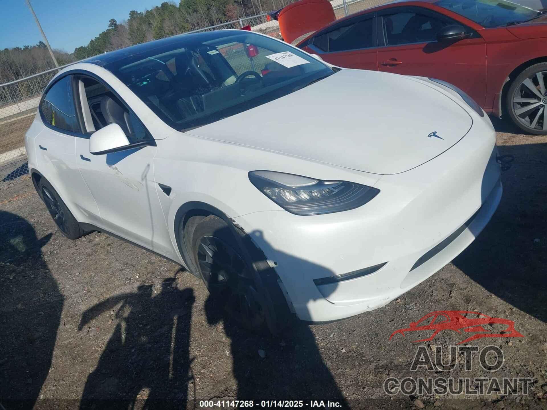 TESLA MODEL Y 2021 - 5YJYGAEE2MF188813