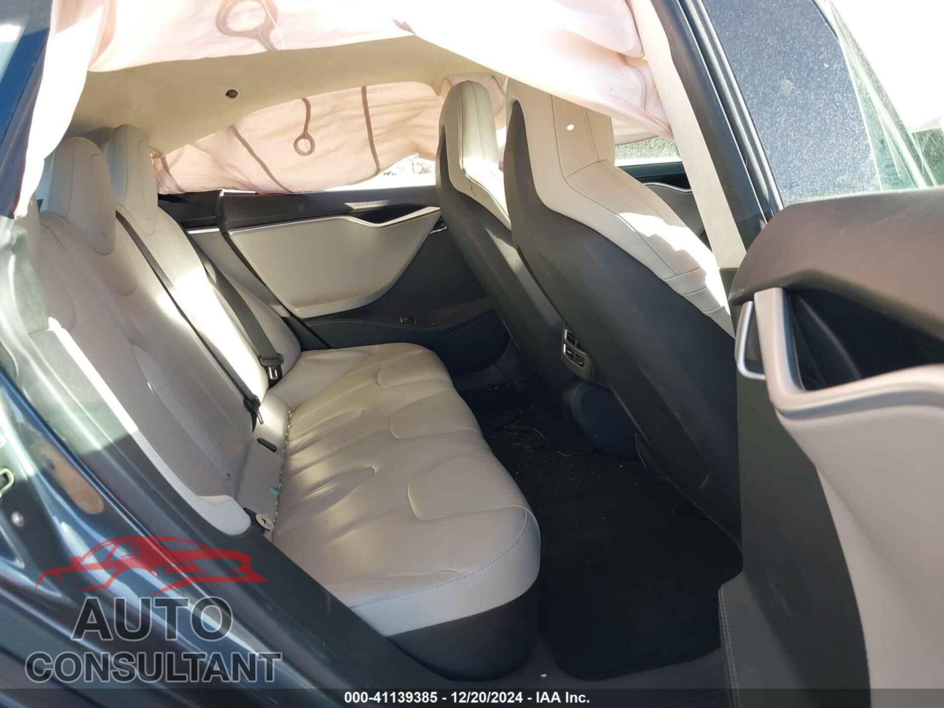 TESLA MODEL S 2015 - 5YJSA1E20FF110059