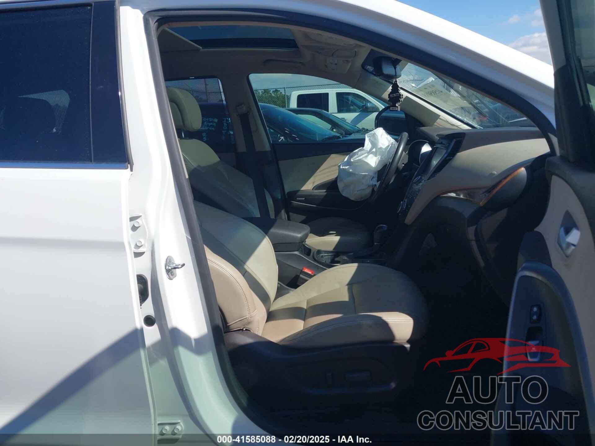 HYUNDAI SANTA FE 2016 - KM8SRDHF6GU137876