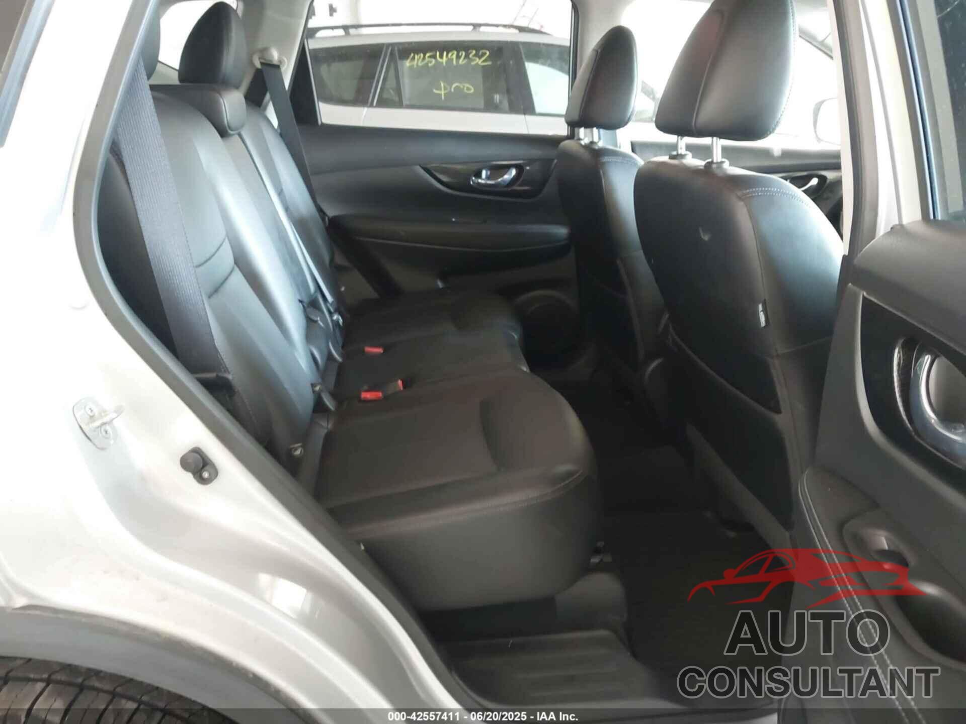 NISSAN ROGUE 2018 - JN8AT2MV6JW322349