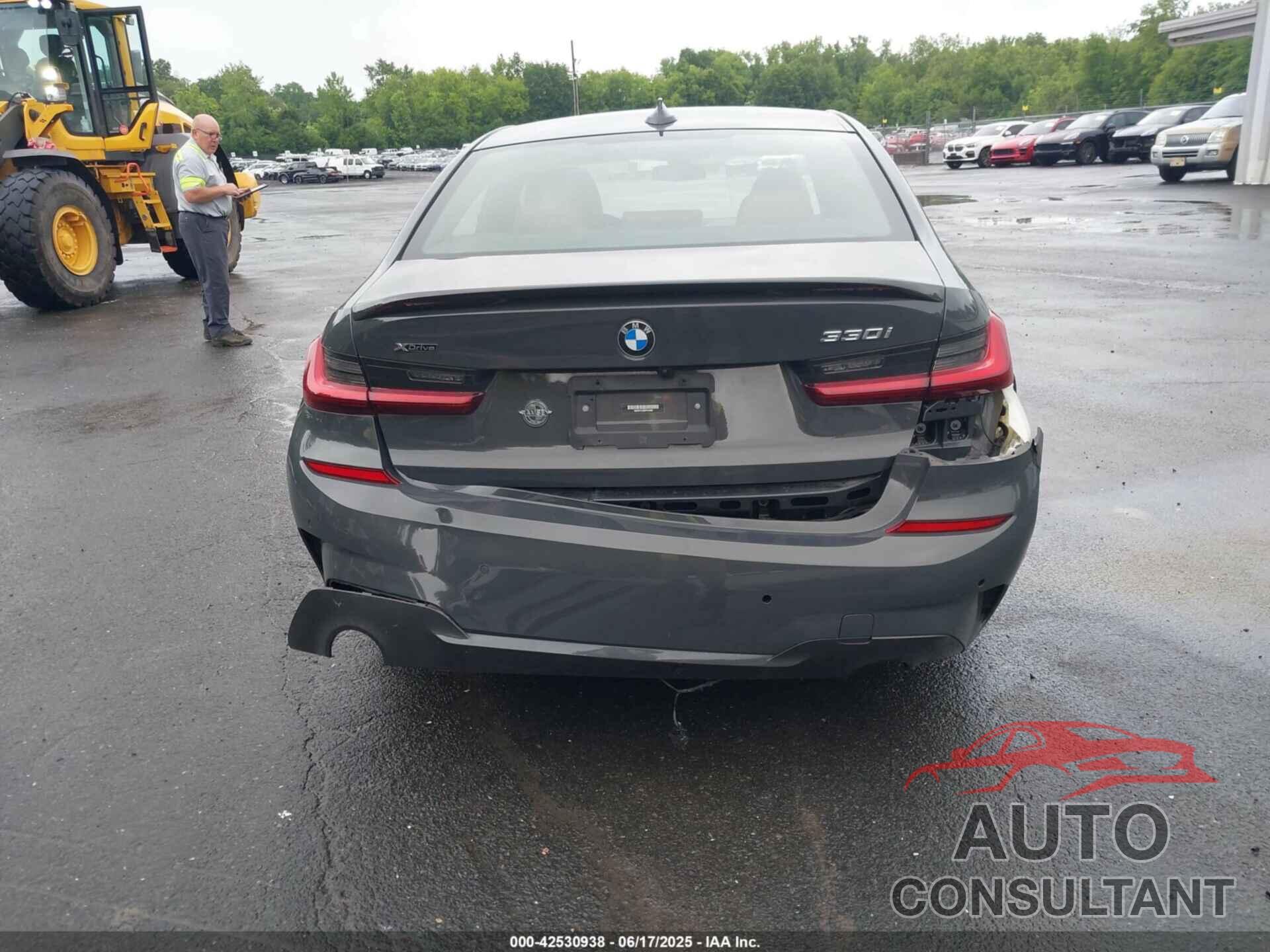 BMW 330I 2022 - WBA5R7C05NFM16689