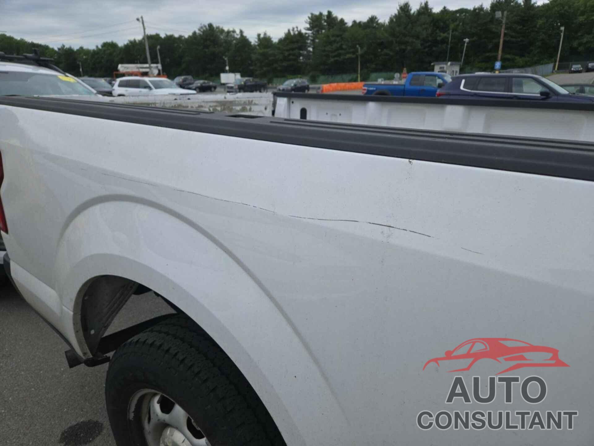 FORD F-150 2018 - 1FTMF1CB5JKD97052
