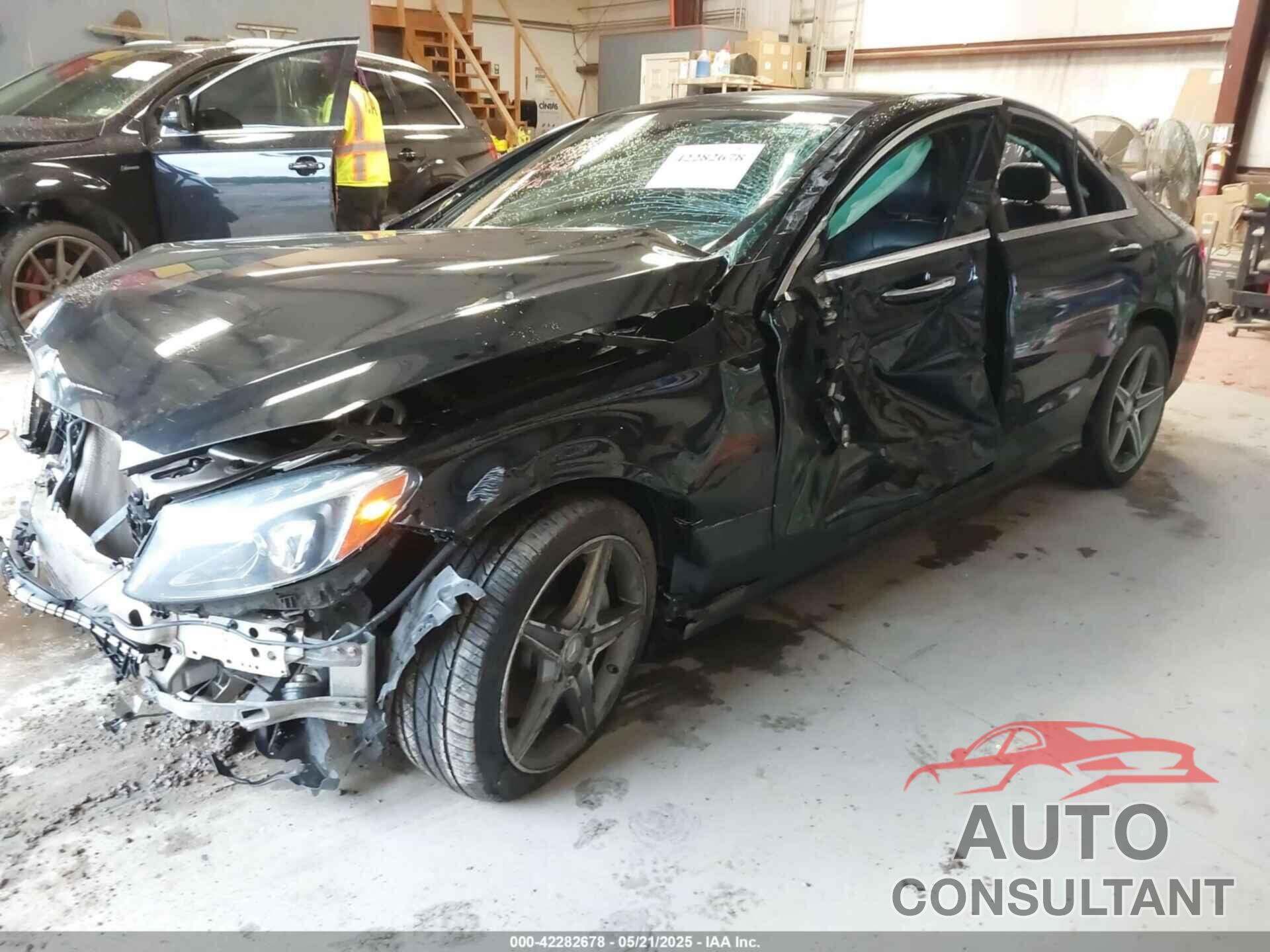 MERCEDES-BENZ C 300 2016 - 55SWF4KB3GU096800