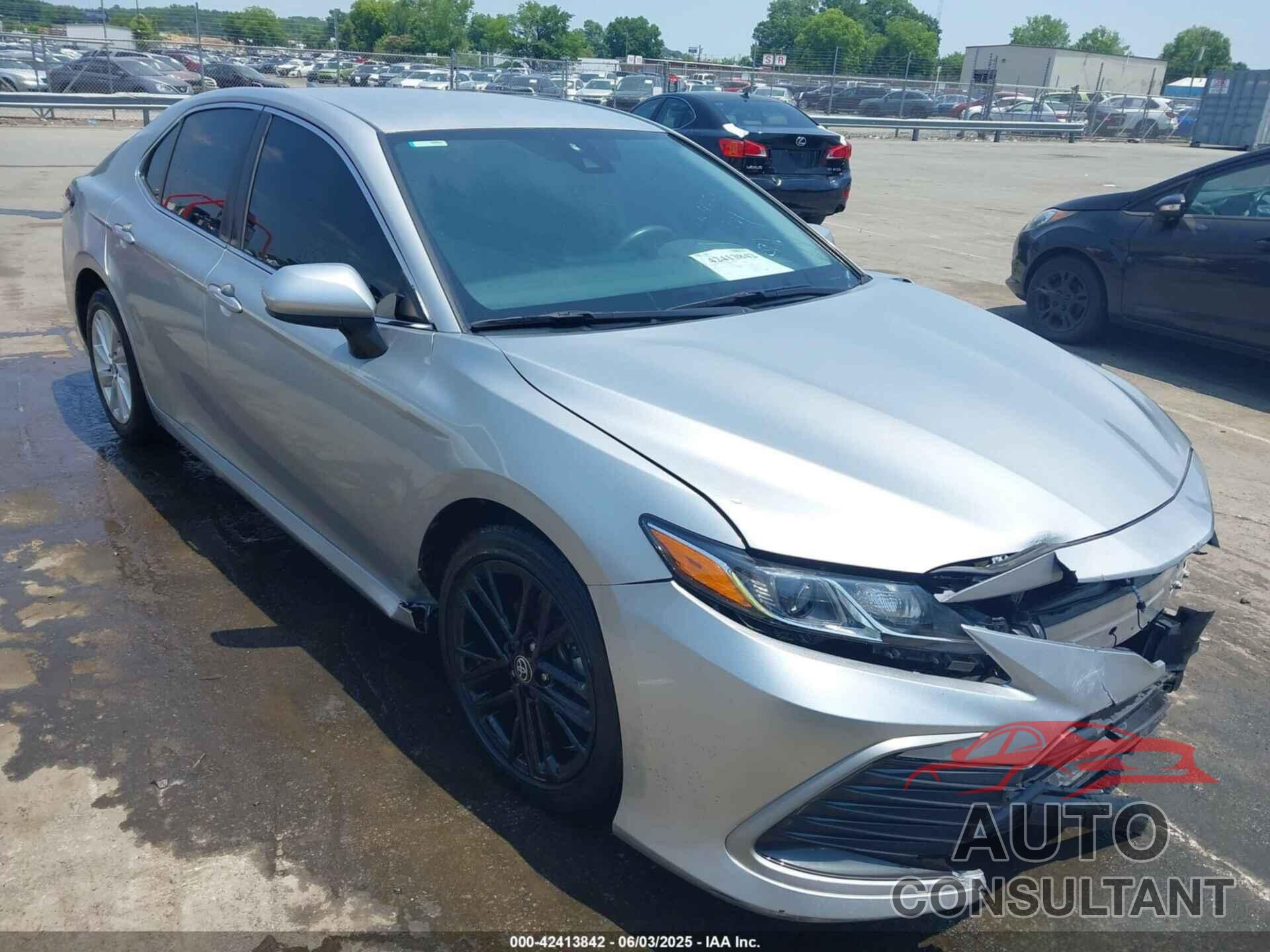 TOYOTA CAMRY 2021 - 4T1C11AK9MU492442