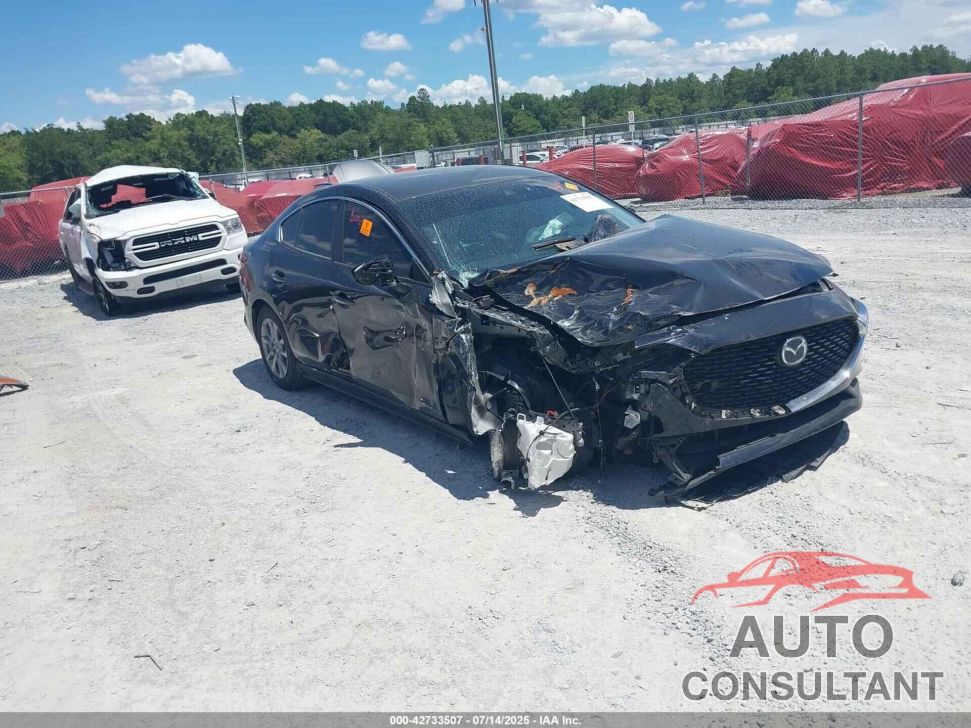 MAZDA MAZDA3 2021 - JM1BPAAL3M1315118