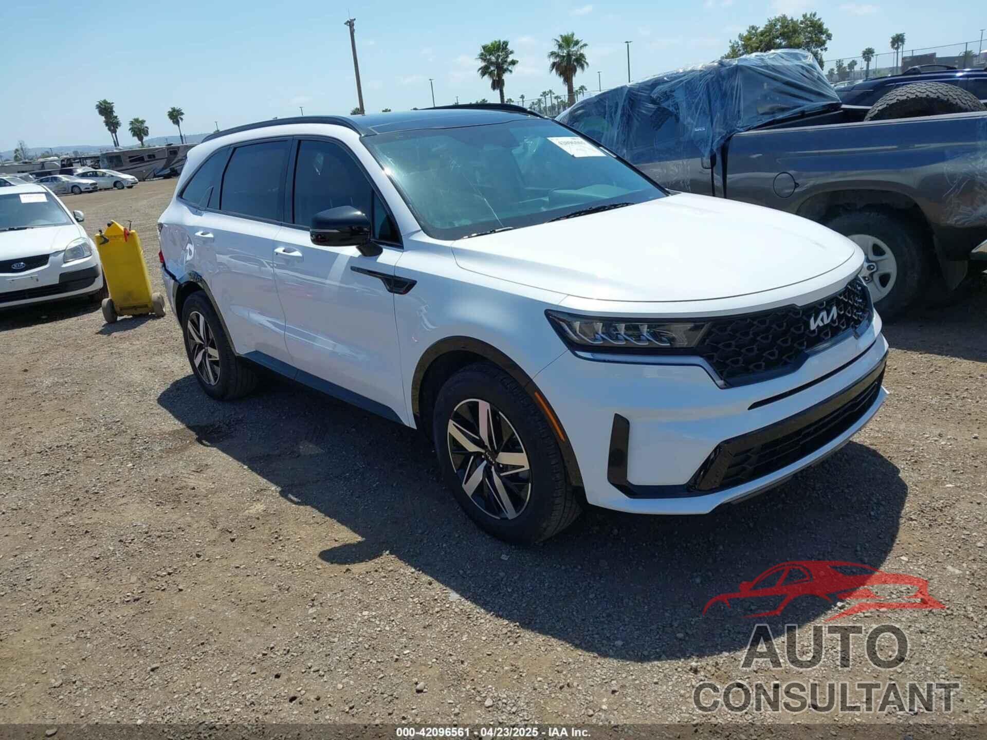 KIA SORENTO 2023 - 5XYRL4LCXPG229608