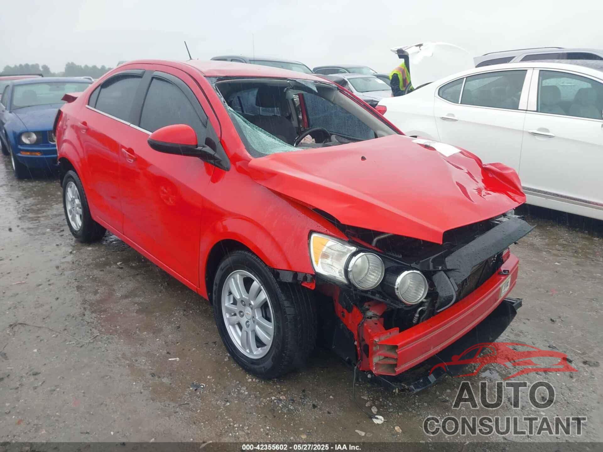 CHEVROLET SONIC 2012 - 1G1JC5SH4C4160545