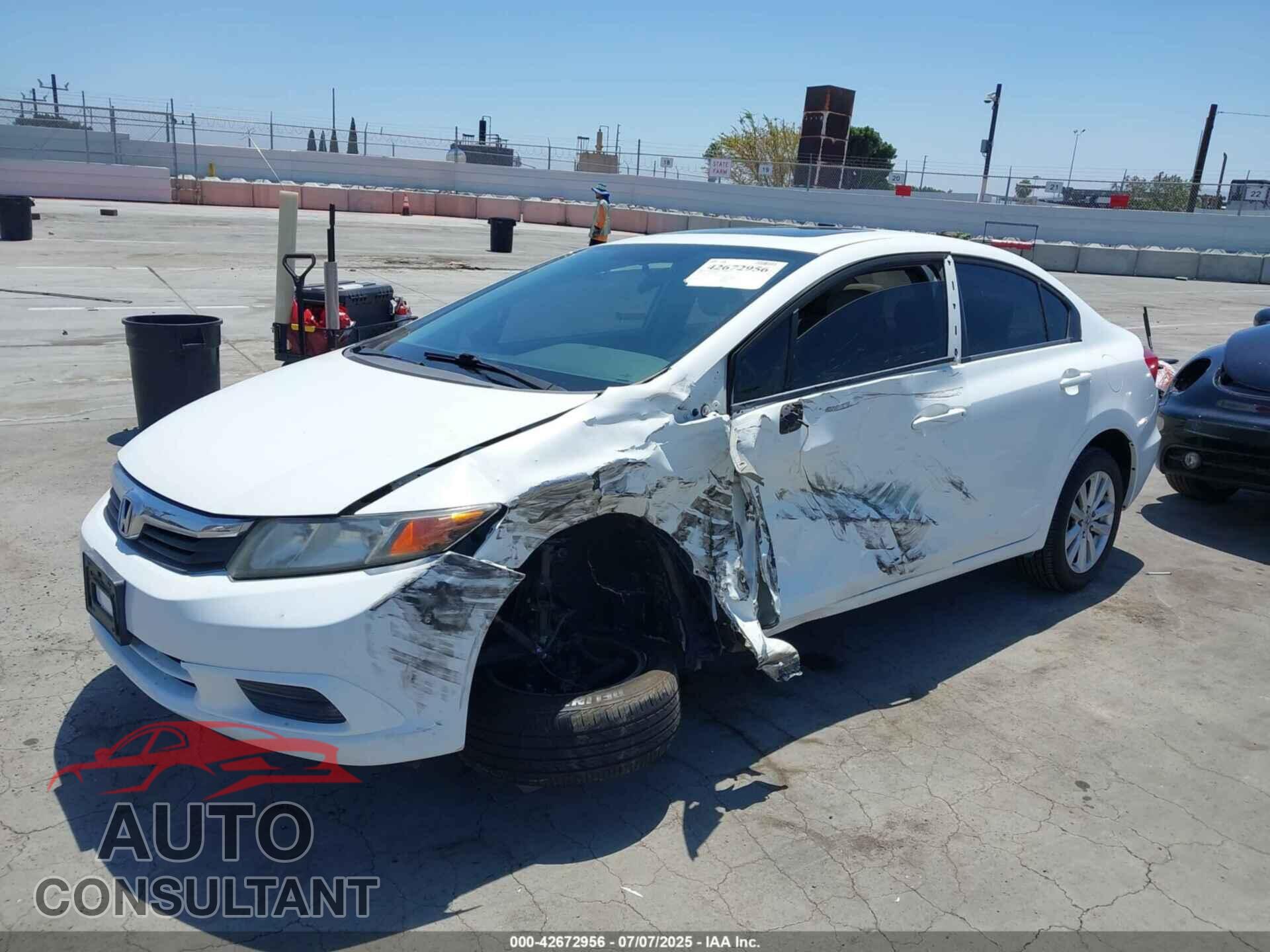 HONDA CIVIC 2012 - 2HGFB2F86CH310927