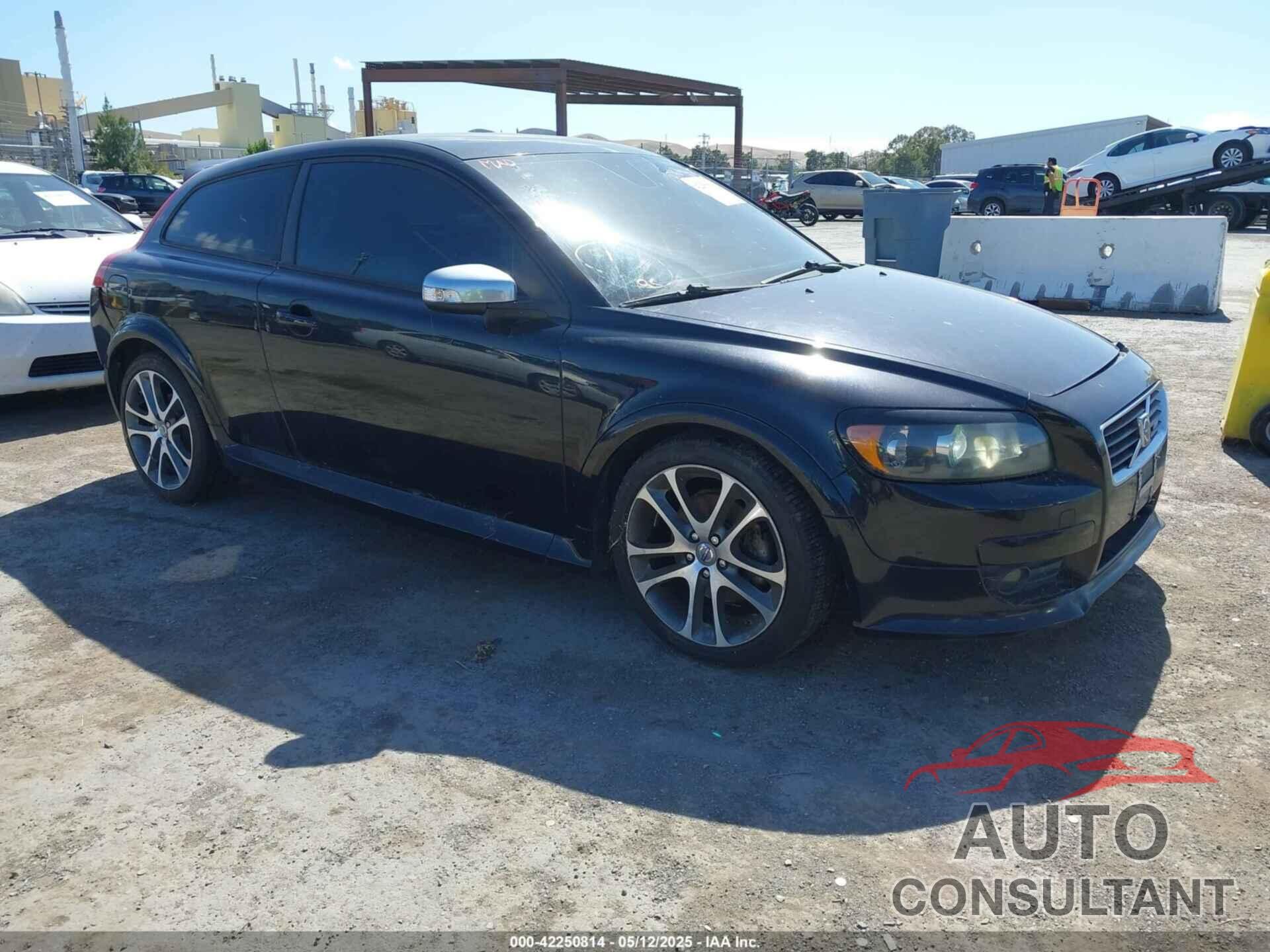 VOLVO C30 2009 - YV1MK672592147187