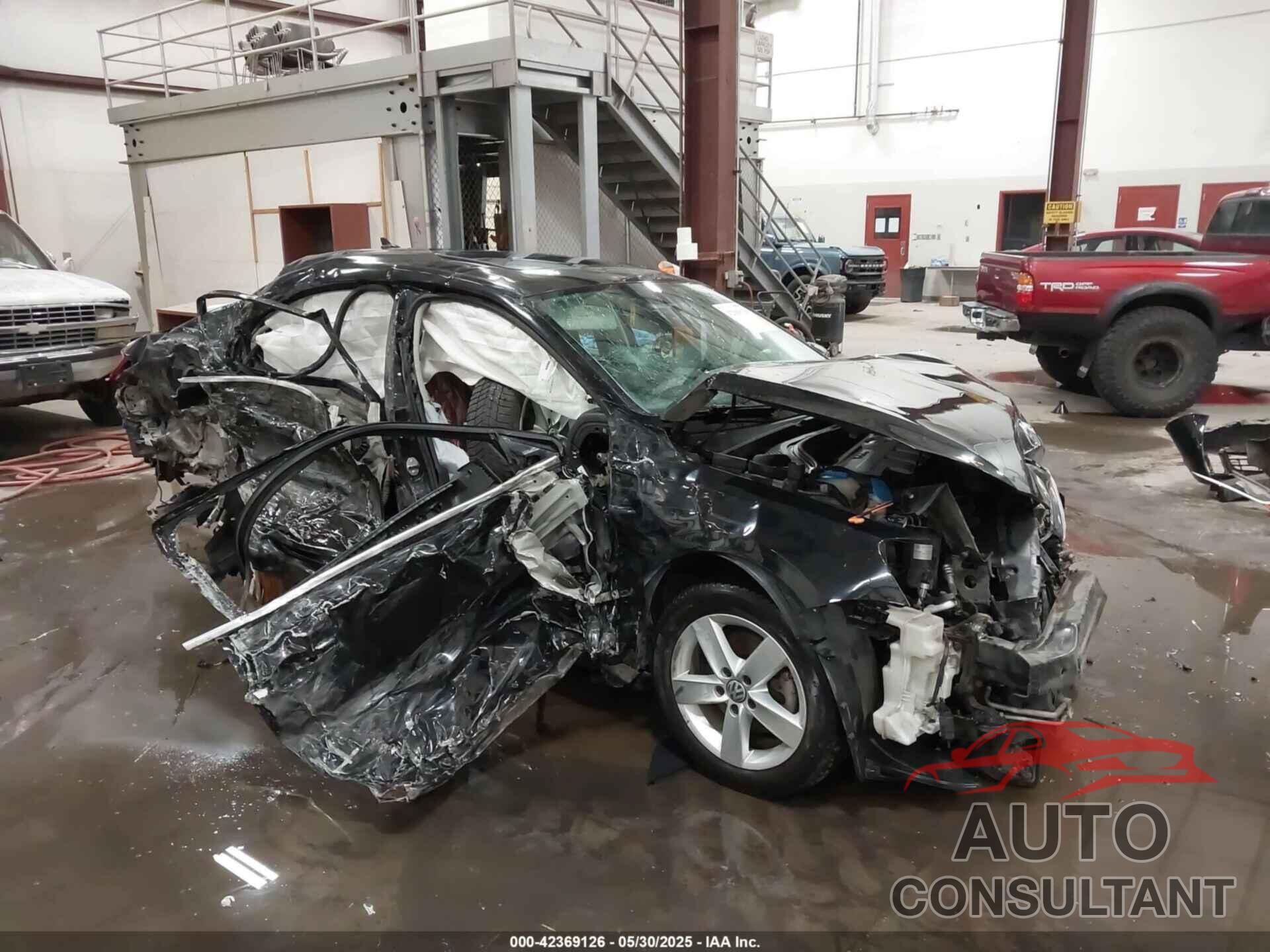VOLKSWAGEN JETTA 2014 - 3VWLL7AJ1EM352249