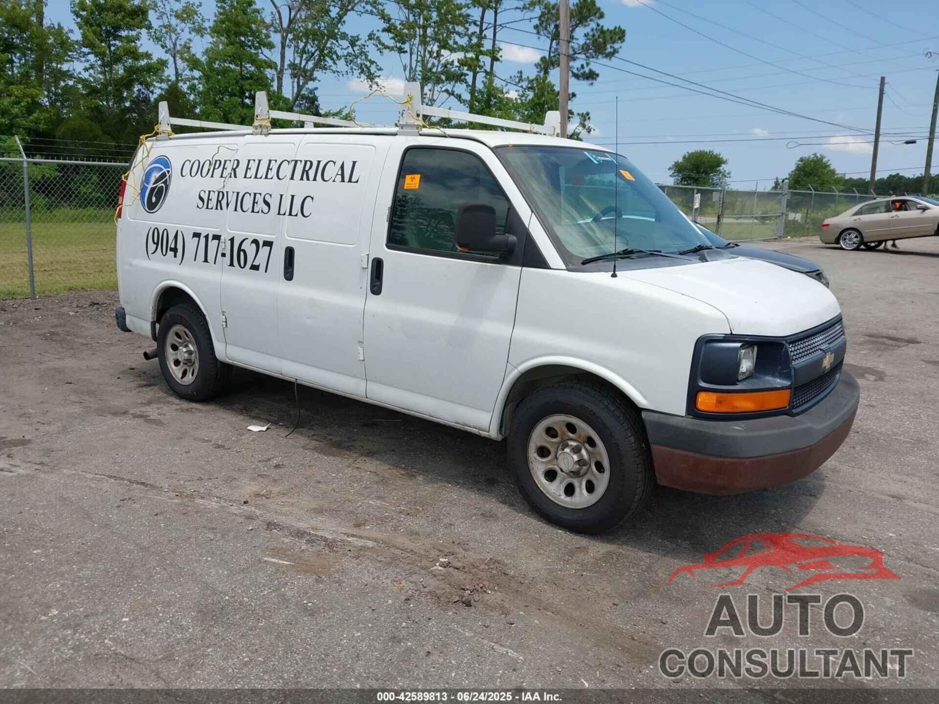 CHEVROLET EXPRESS 1500 2011 - 1GCSGAFX4B1119293