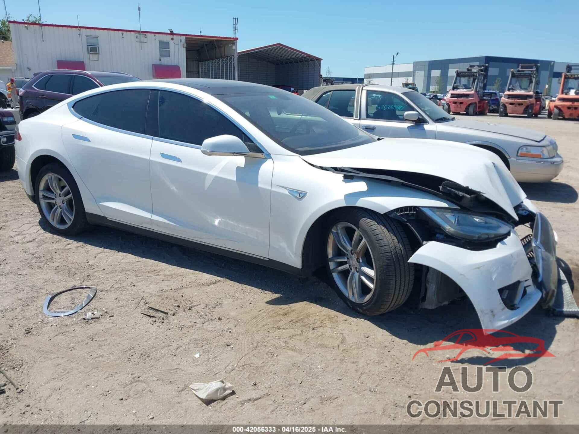TESLA MODEL S 2013 - 5YJSA1CN2DFP26615