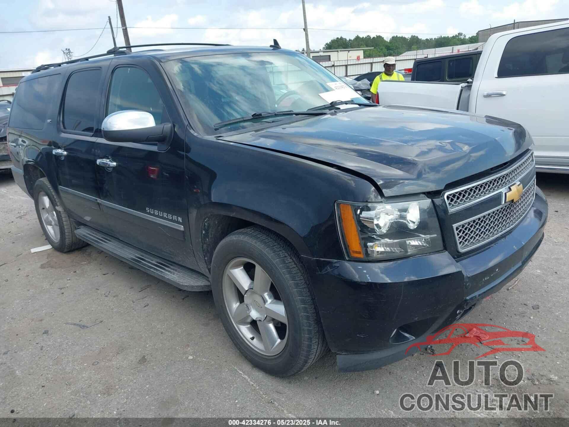 CHEVROLET SUBURBAN 1500 2011 - 1GNSCKE00BR239803