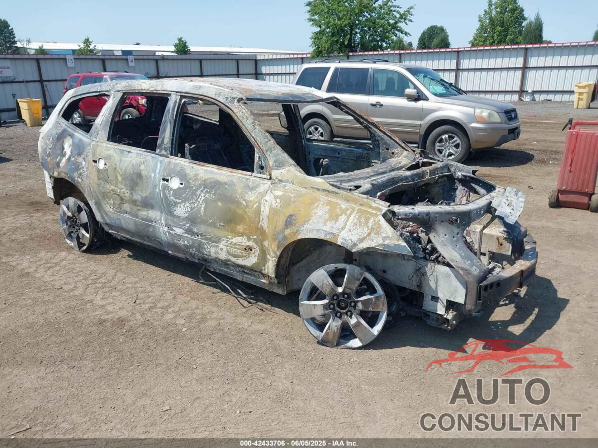CHEVROLET TRAVERSE 2011 - 1GNKVLED3BJ278046