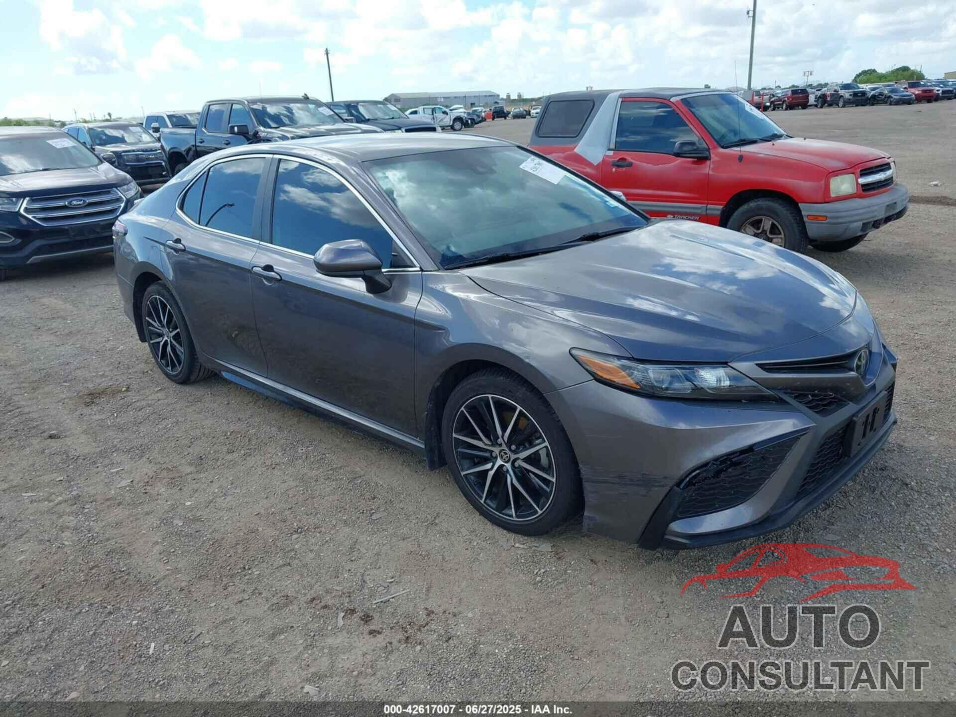 TOYOTA CAMRY 2021 - 4T1G11AK2MU533382