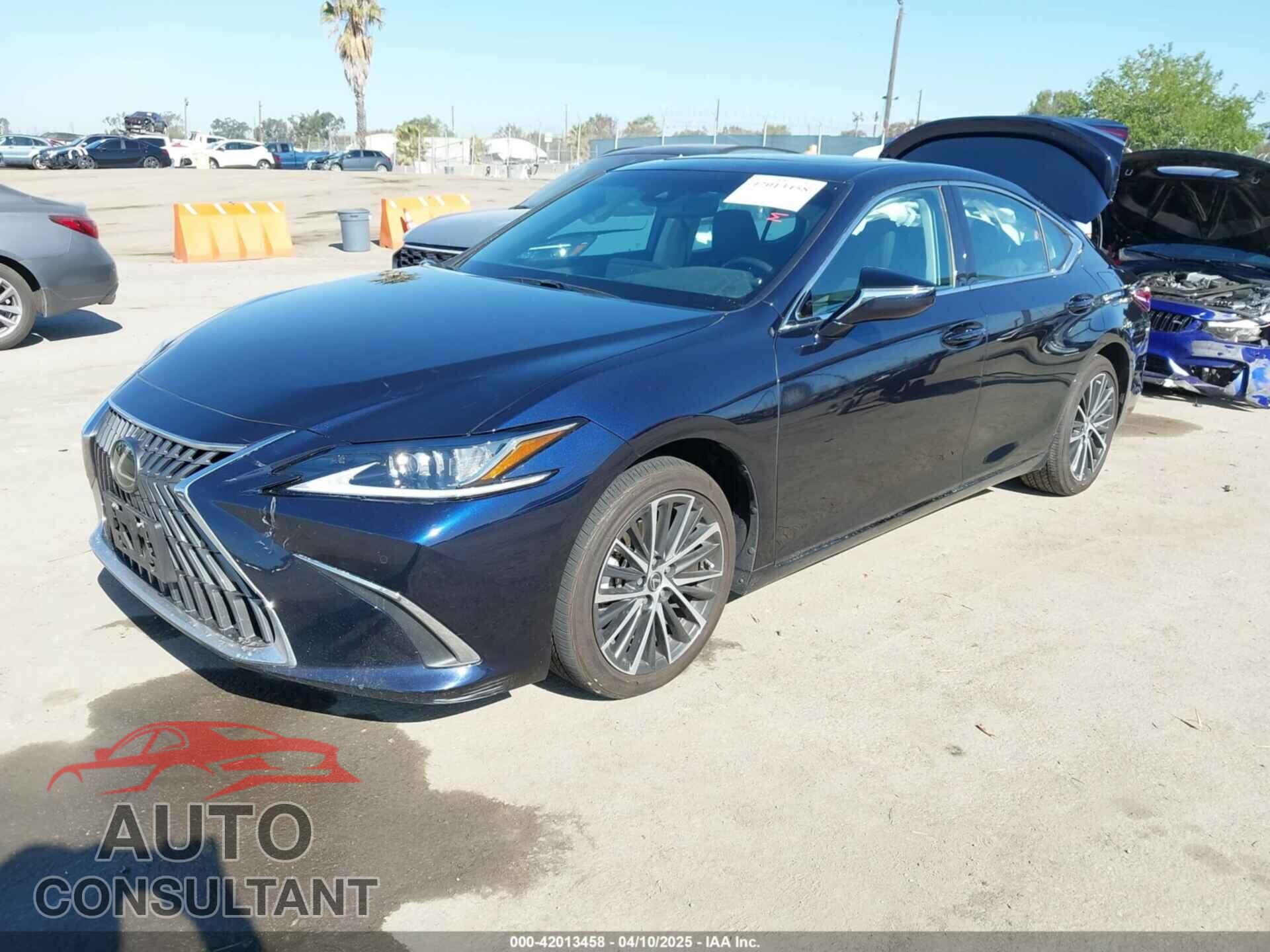 LEXUS ES 300H 2023 - 58ADA1C19PU027018
