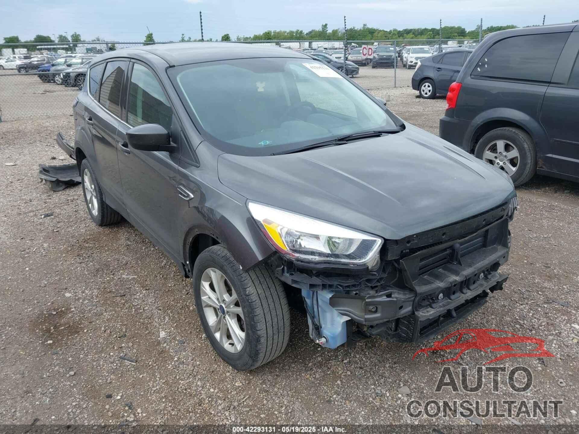 FORD ESCAPE 2017 - 1FMCU0GD2HUE45561