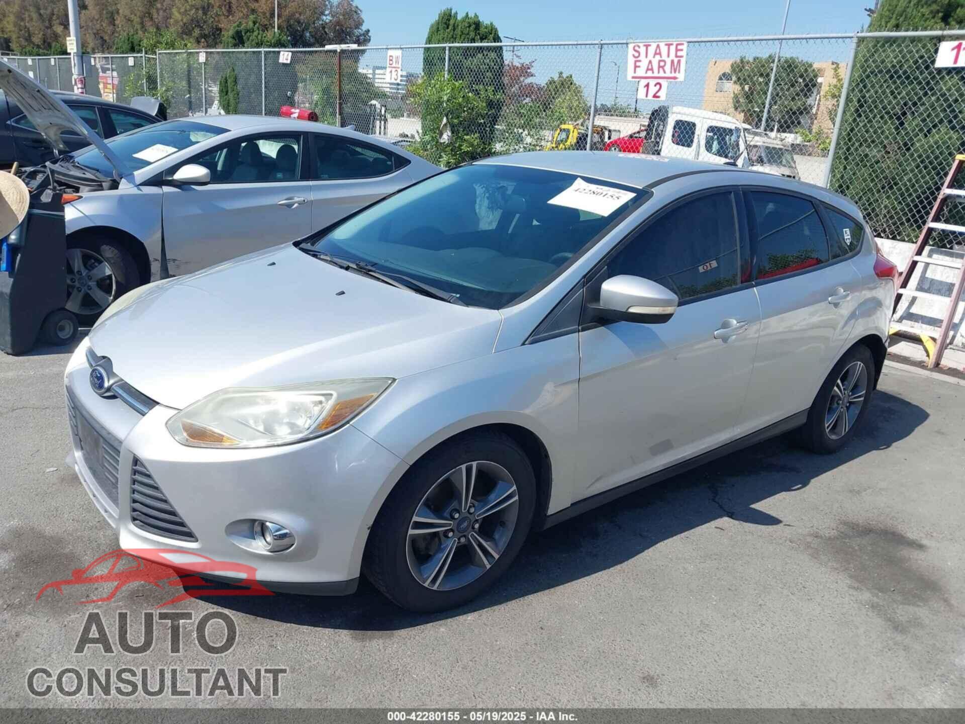FORD FOCUS 2014 - 1FADP3K28EL254693