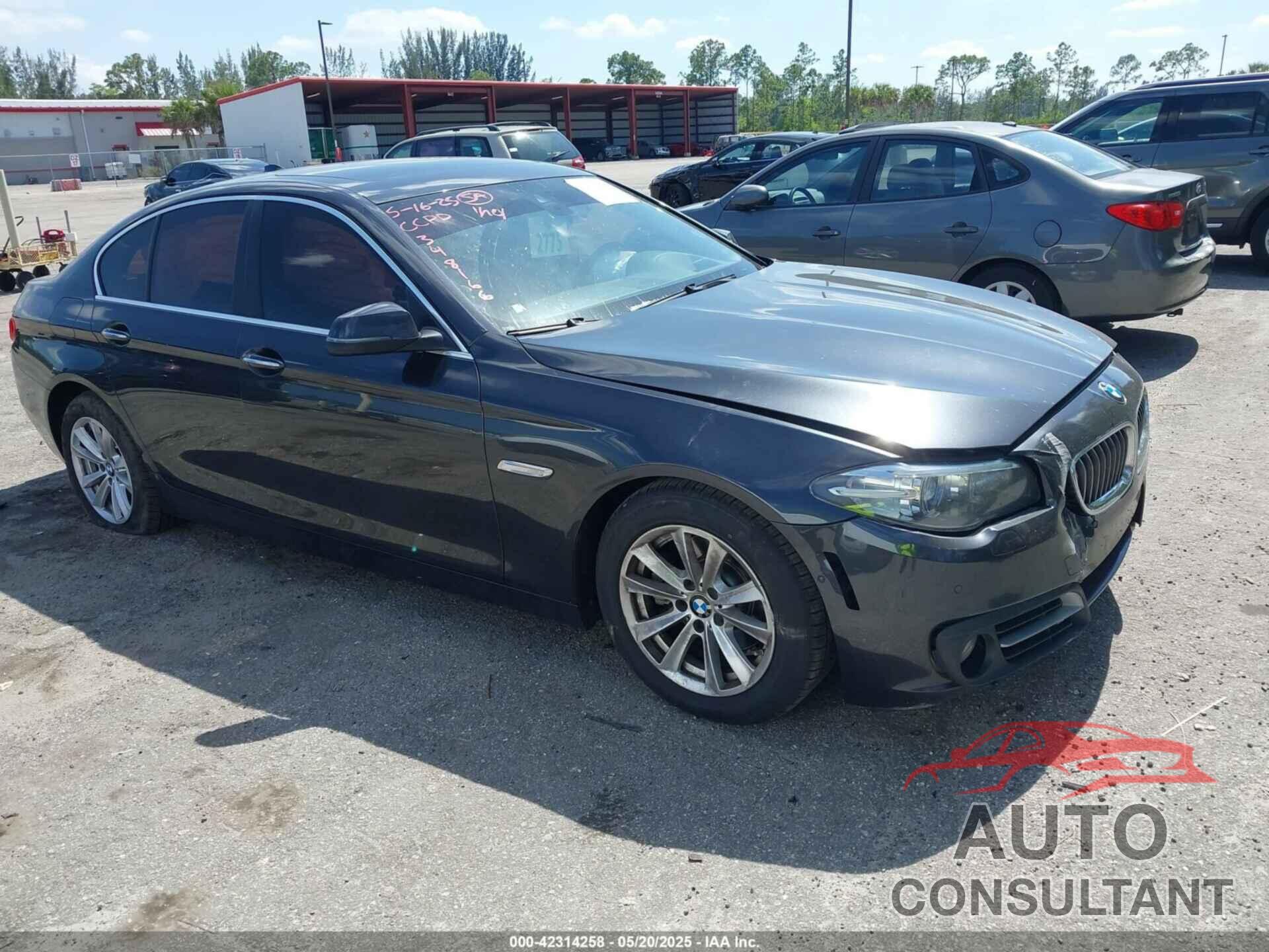 BMW 528I 2016 - WBA5A5C5XGG348166