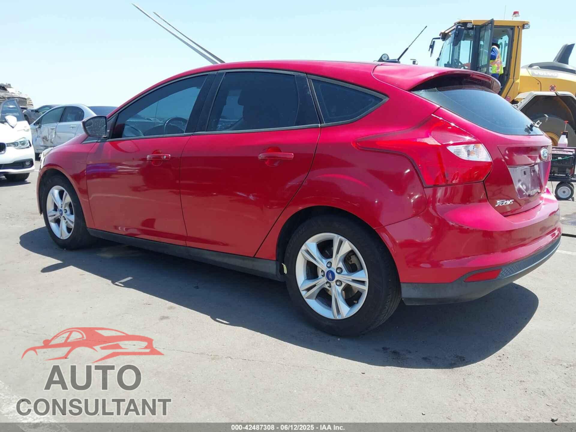 FORD FOCUS 2012 - 1FAHP3K27CL477600