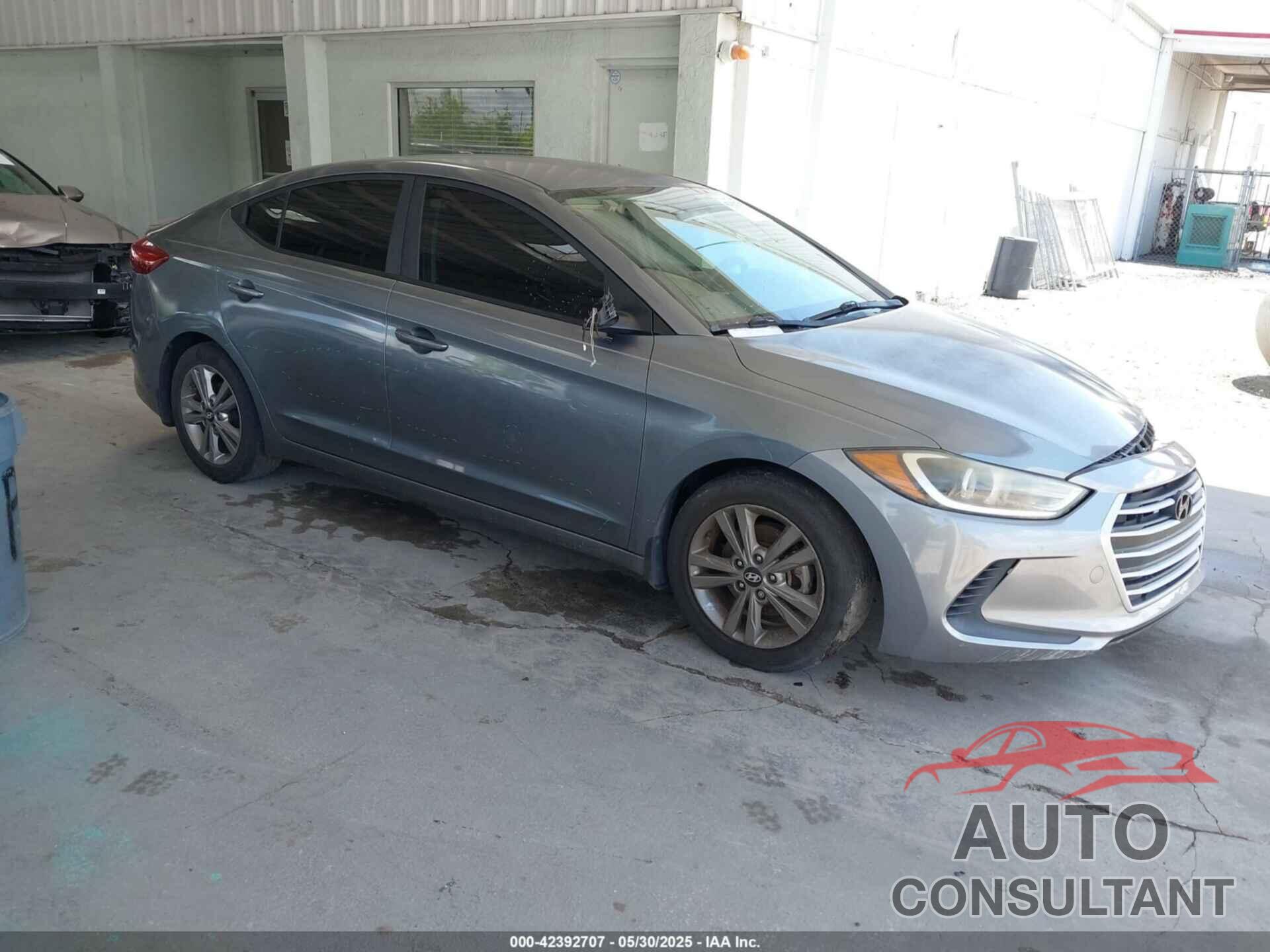 HYUNDAI ELANTRA 2018 - KMHD84LF5JU478082