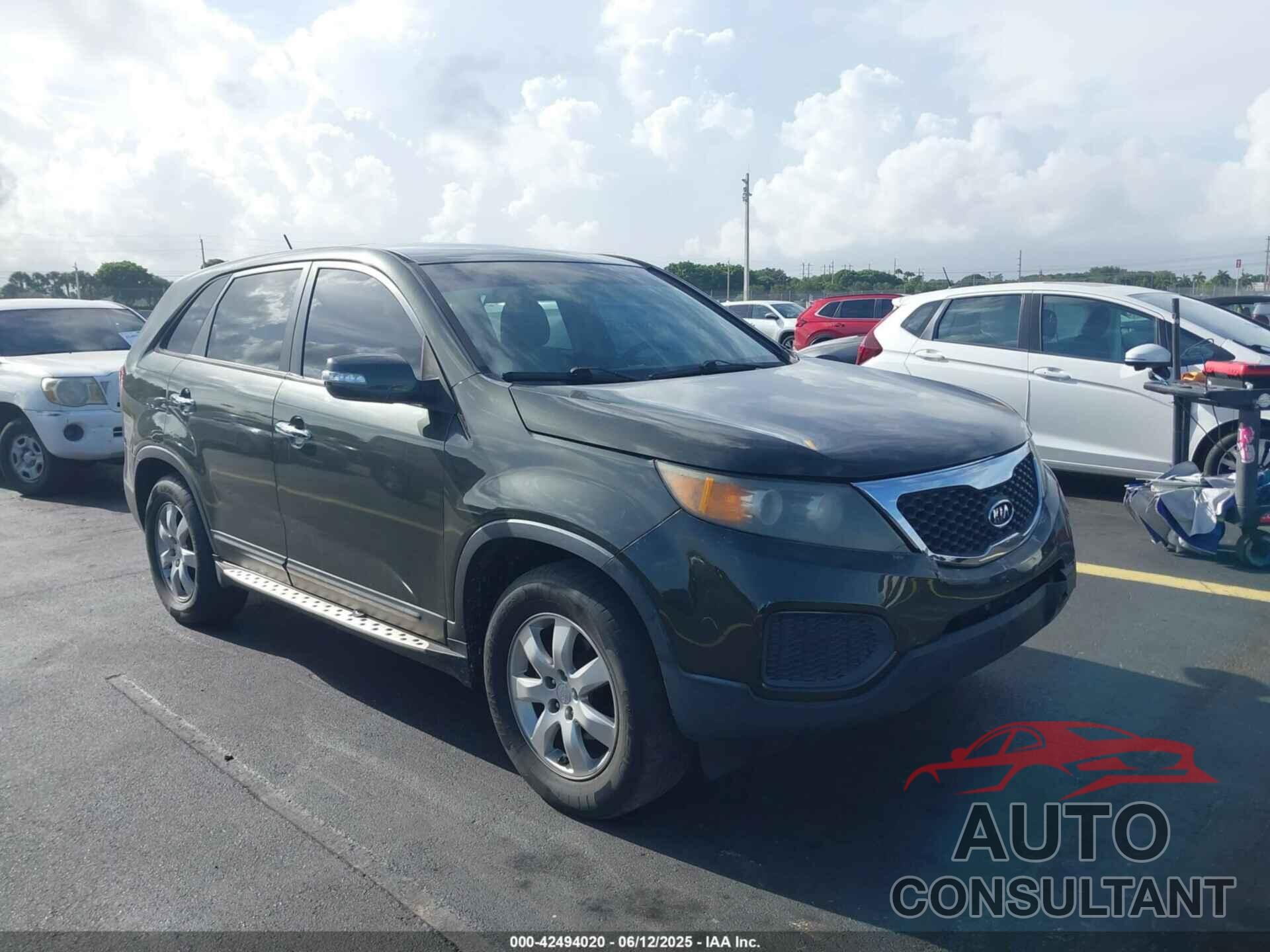 KIA SORENTO 2012 - 5XYKT3A14CG203643