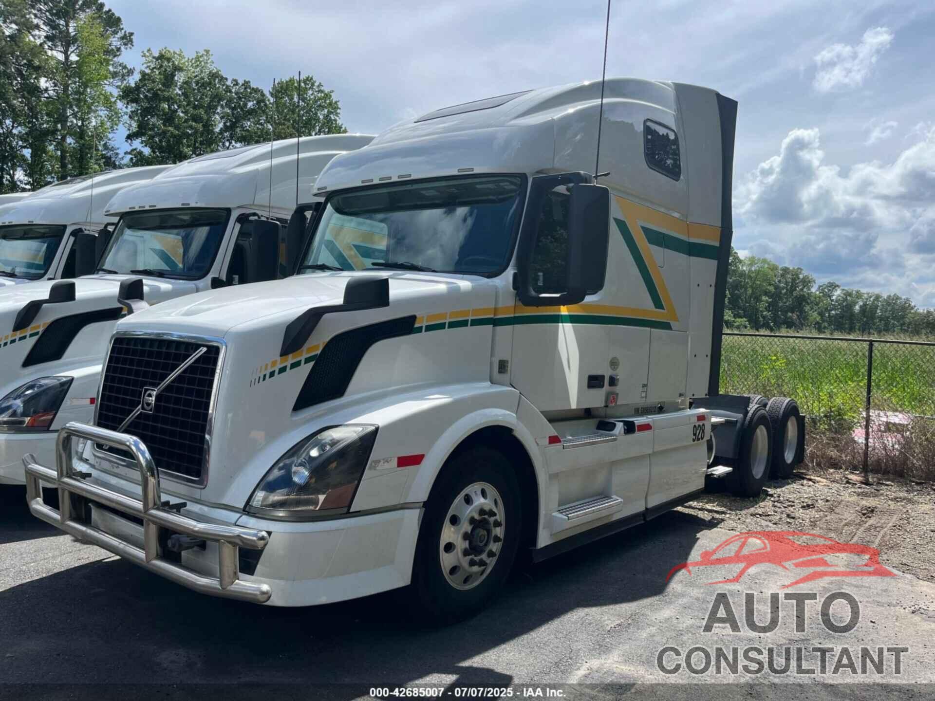 VOLVO VN 2016 - 4V4NC9EH5GN969312