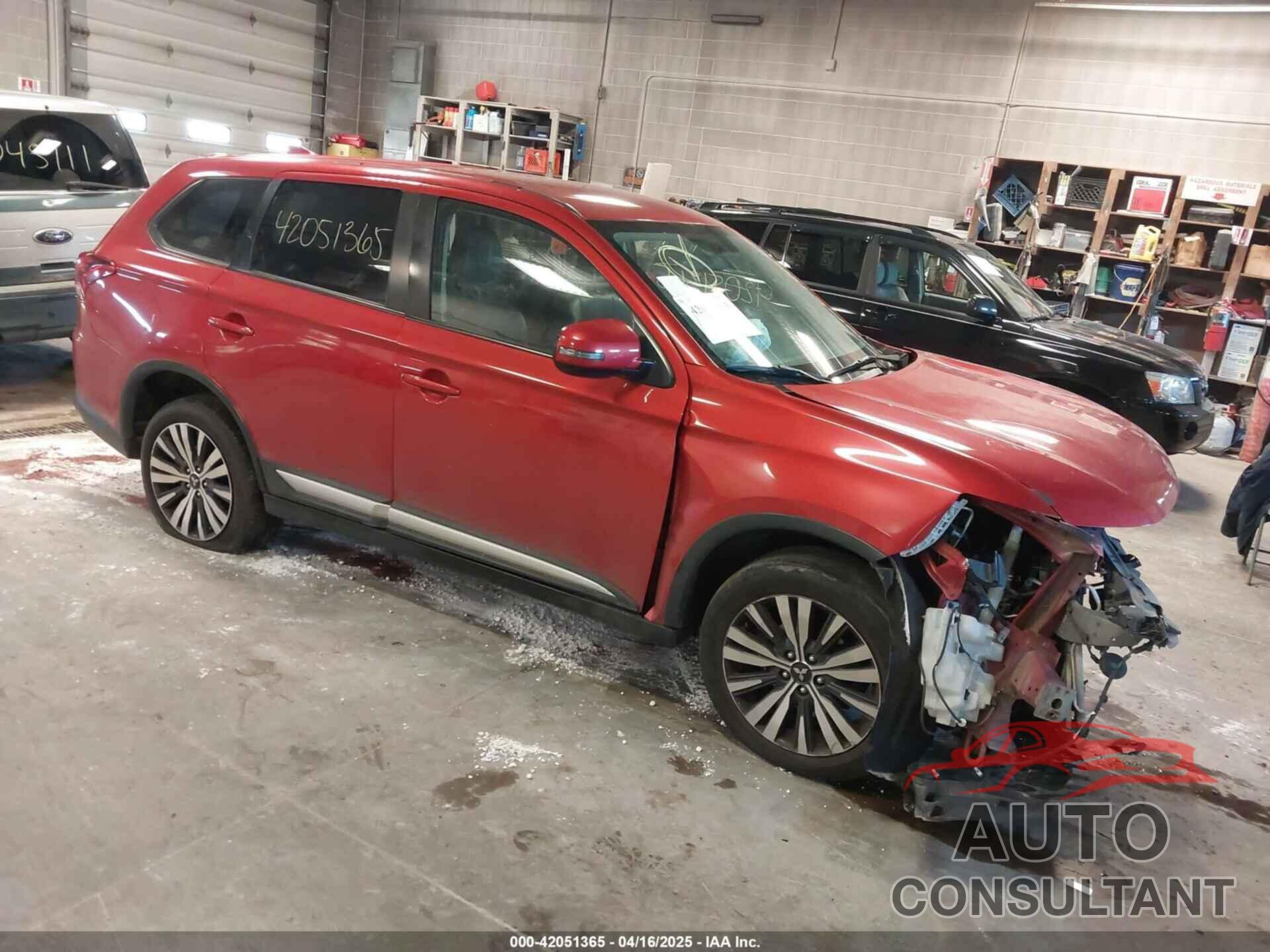 MITSUBISHI OUTLANDER 2019 - JA4AD3A31KZ038316