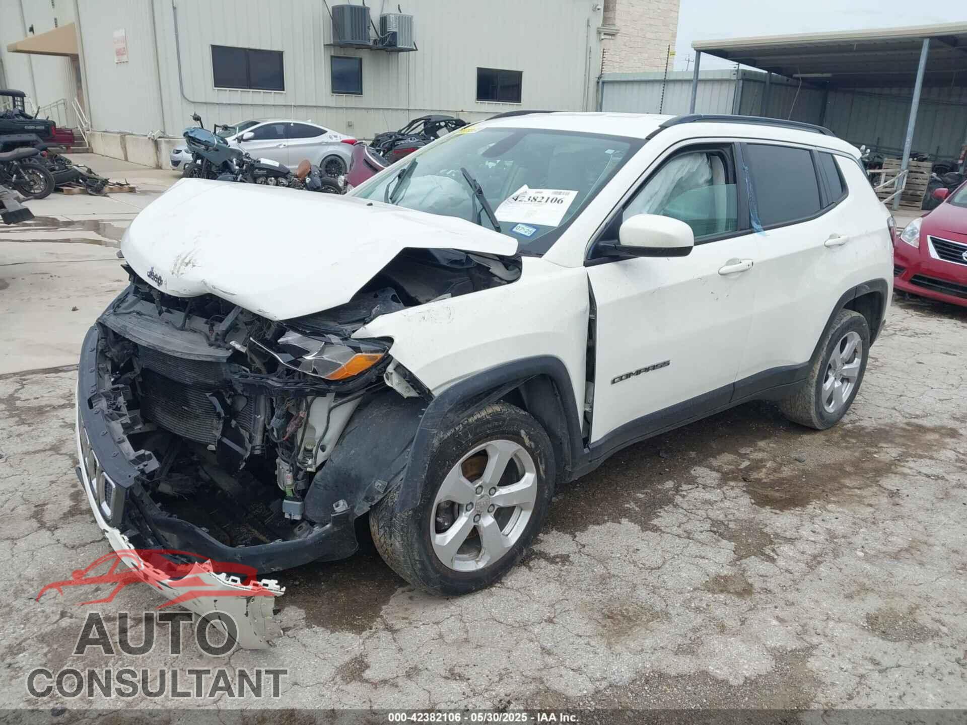 JEEP COMPASS 2018 - 3C4NJDBB2JT328940