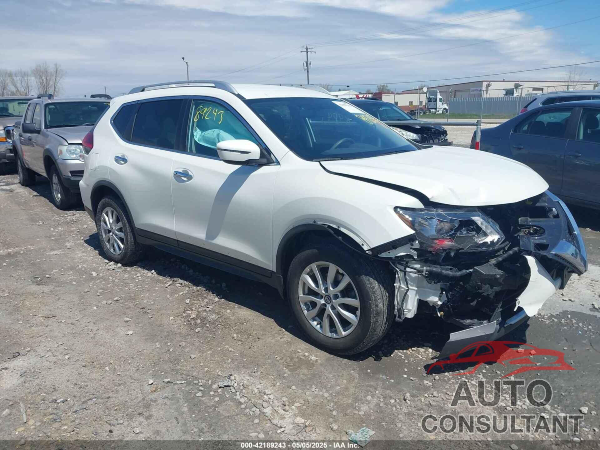 NISSAN ROGUE 2017 - KNMAT2MV4HP595192