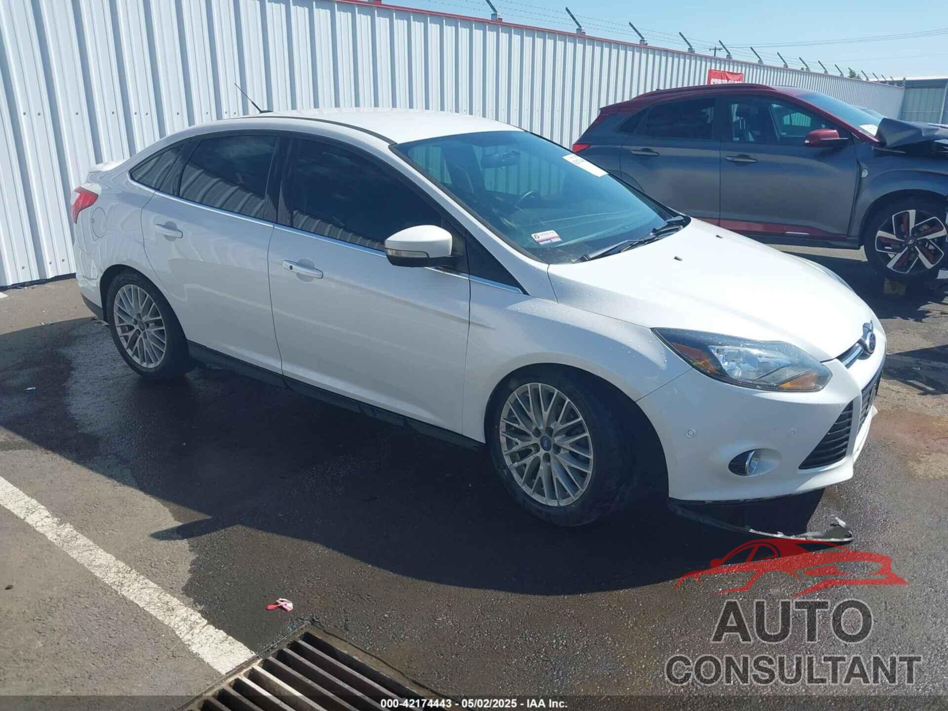 FORD FOCUS 2014 - 1FADP3J2XEL433464