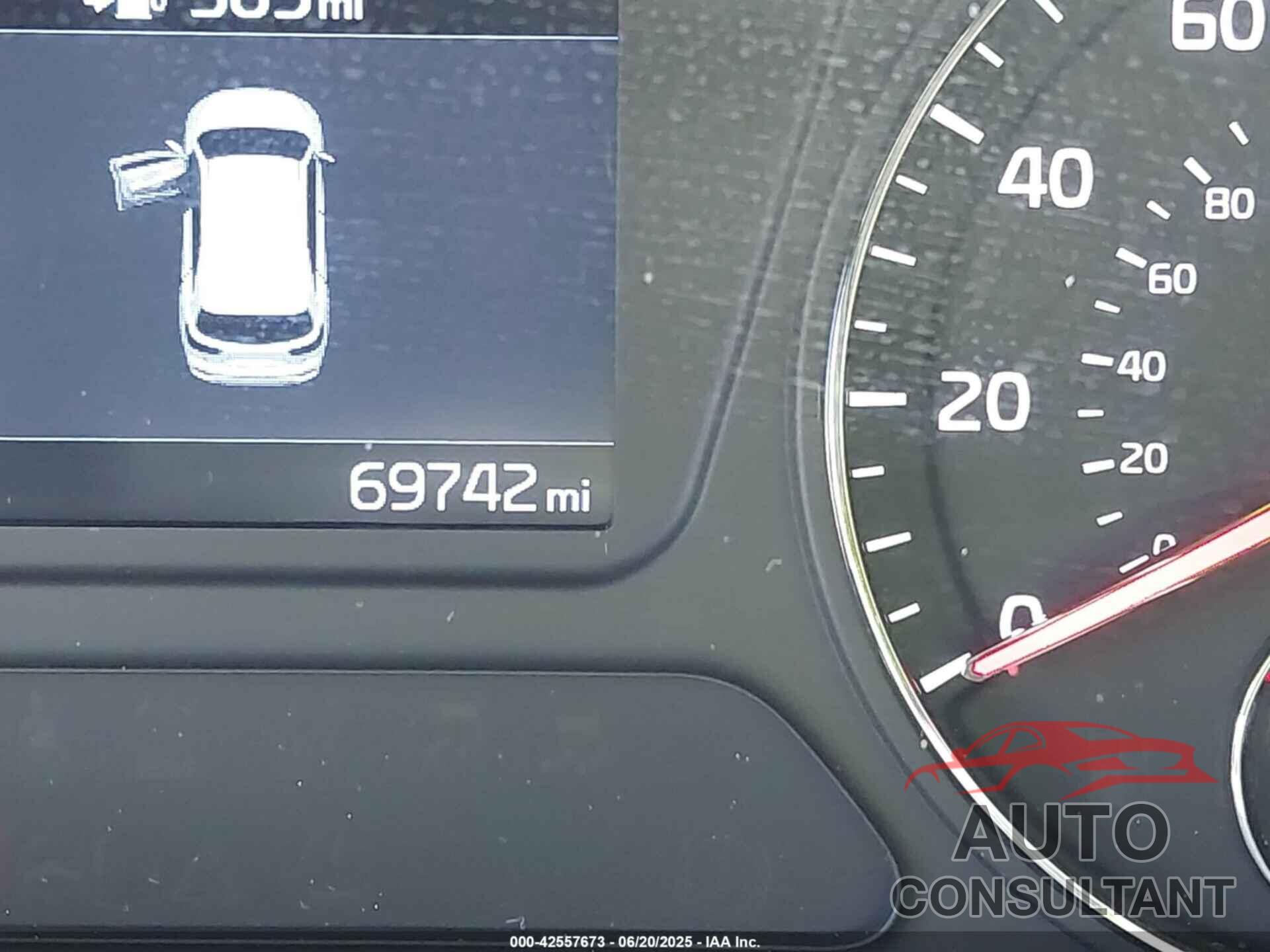 KIA SORENTO 2019 - 5XYPG4A54KG600304