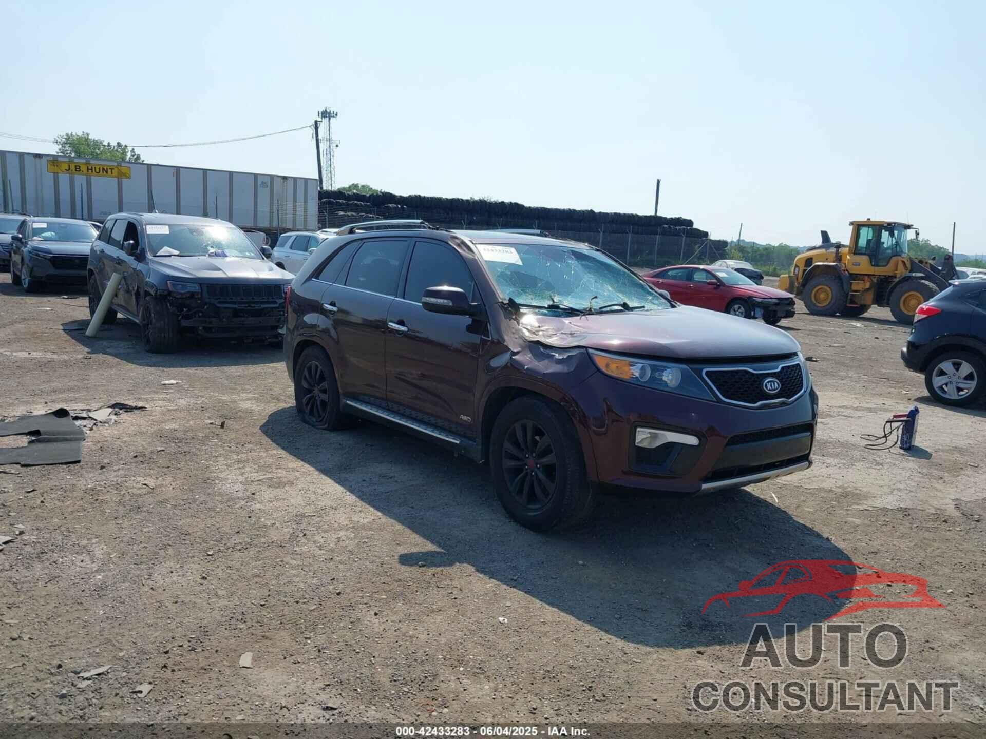 KIA SORENTO 2013 - 5XYKWDA22DG373135