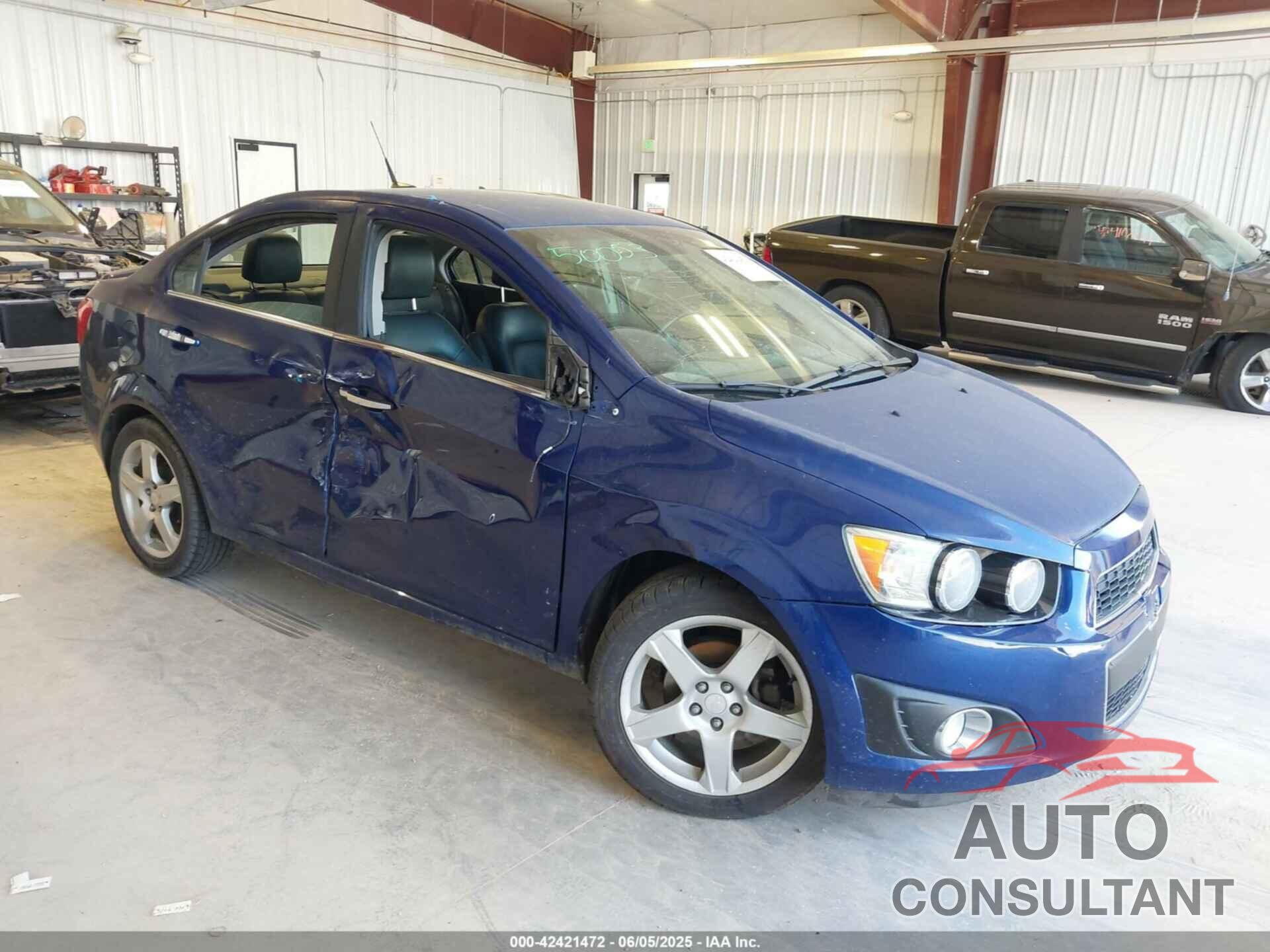 CHEVROLET SONIC 2013 - 1G1JE5SB8D4207440