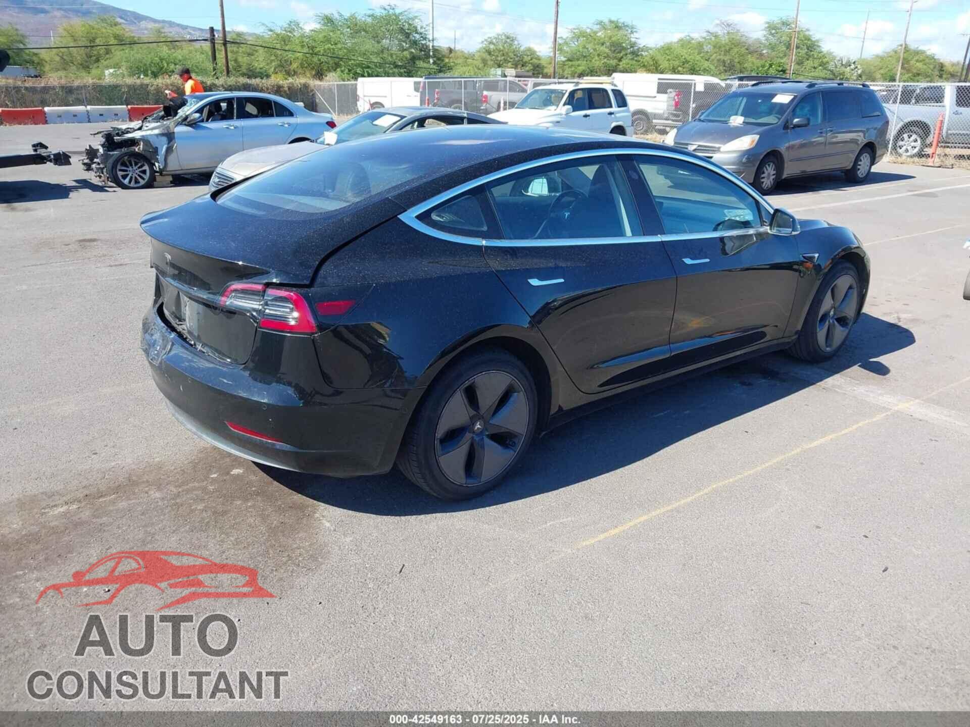 TESLA MODEL 3 2017 - 5YJ3E1EA5HF000563