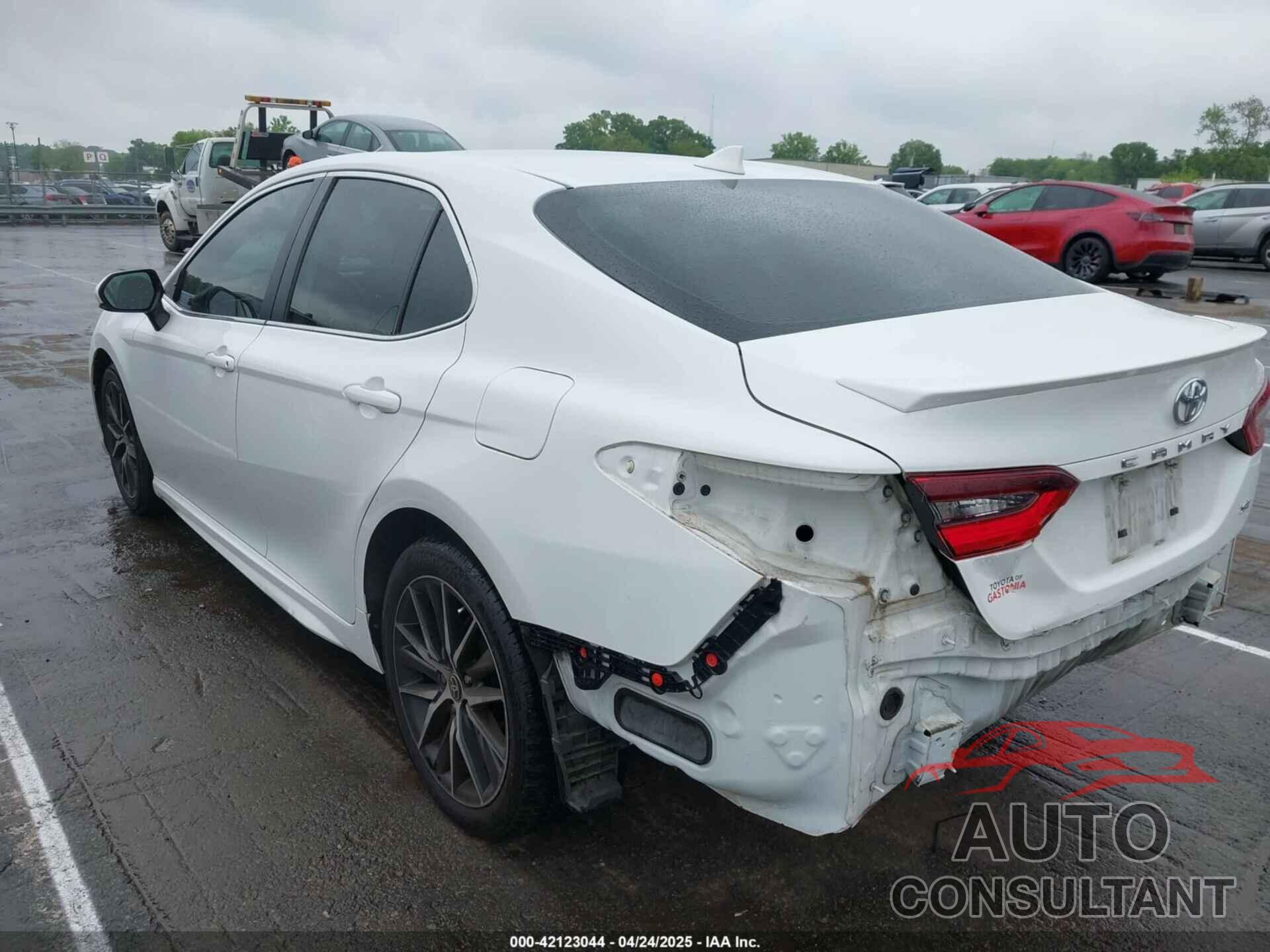 TOYOTA CAMRY 2023 - 4T1G11AK4PU738724