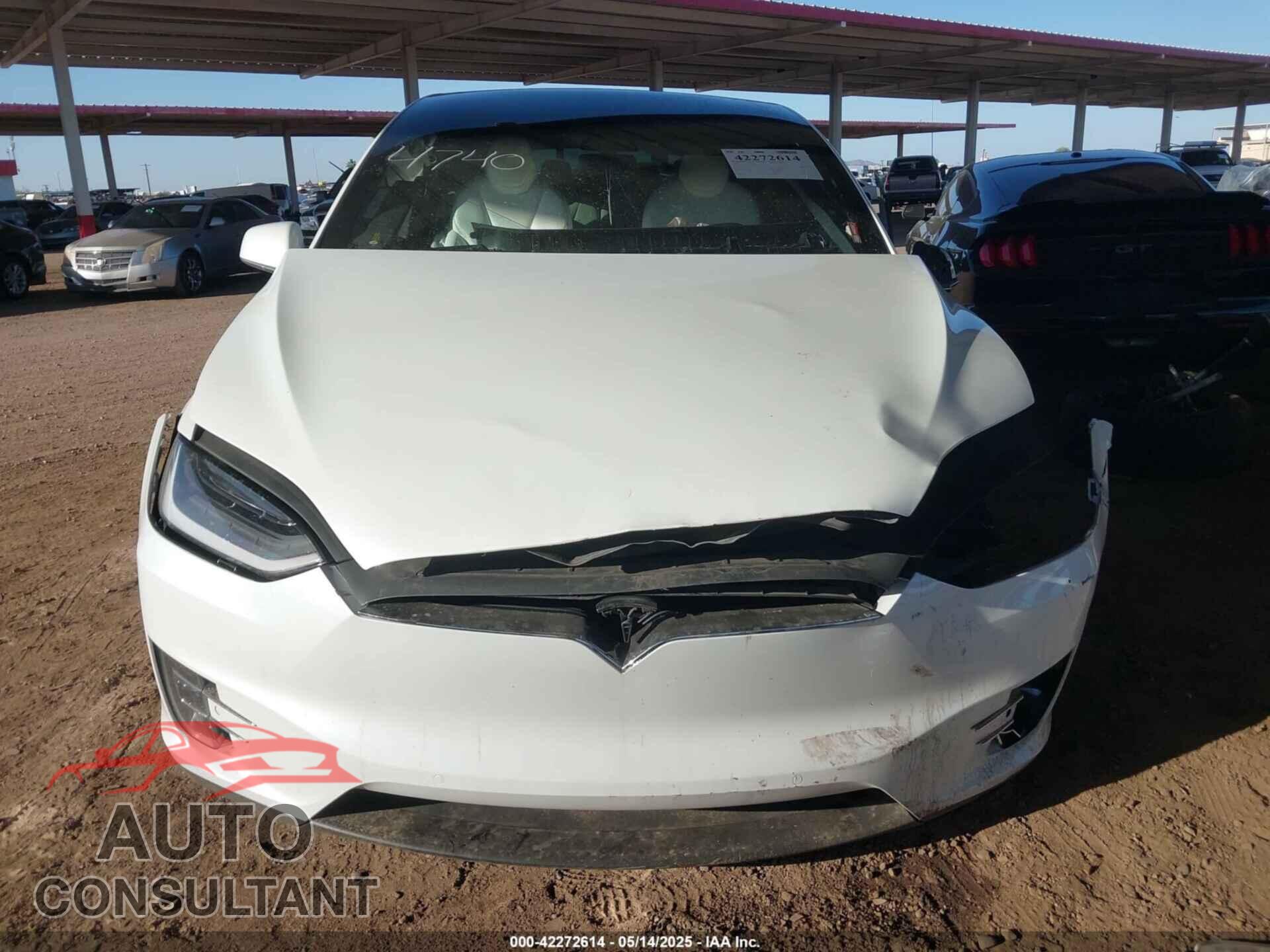 TESLA MODEL X 2020 - 5YJXCBE21LF238490