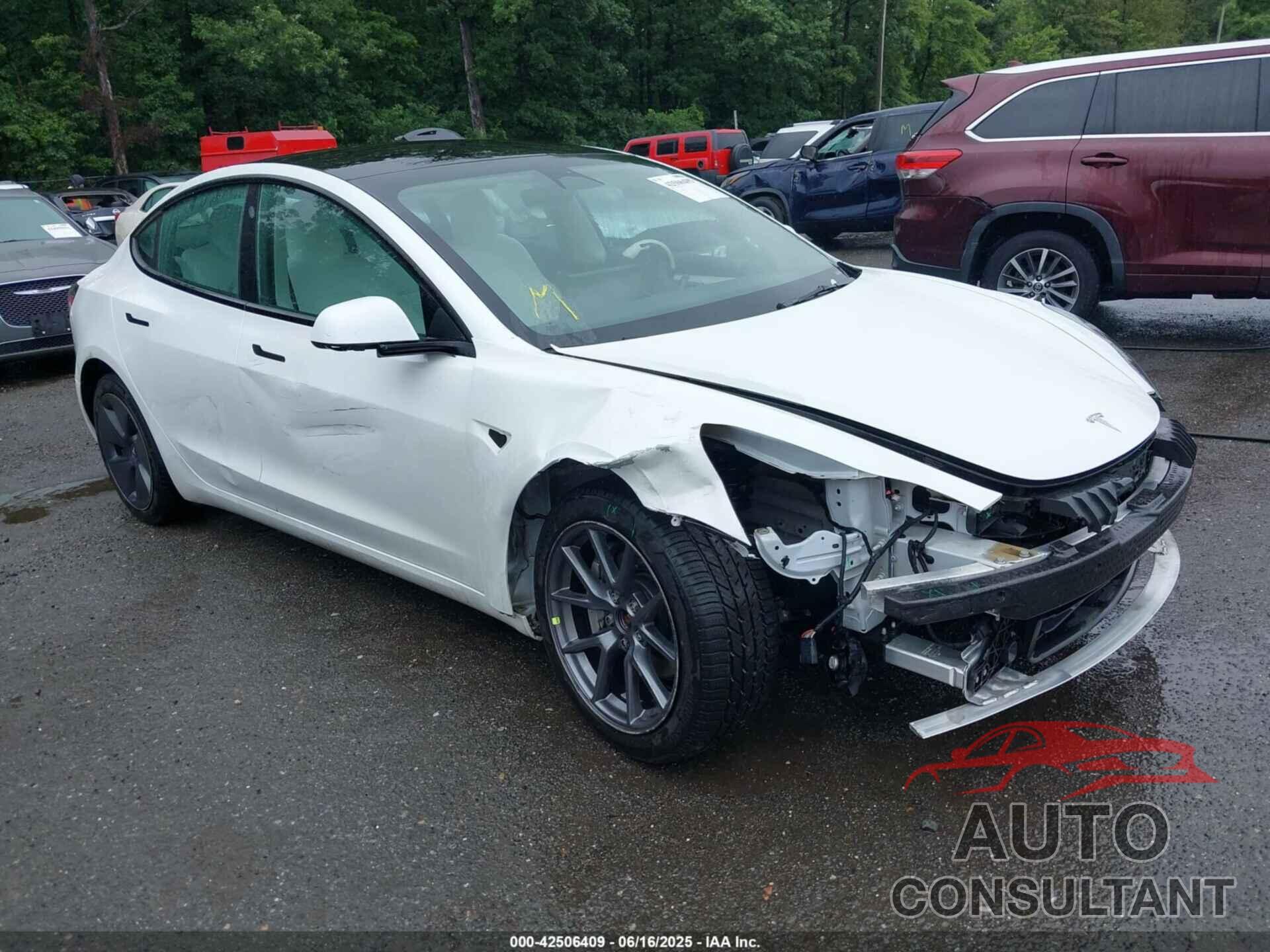 TESLA MODEL 3 2022 - 5YJ3E1EB0NF166753