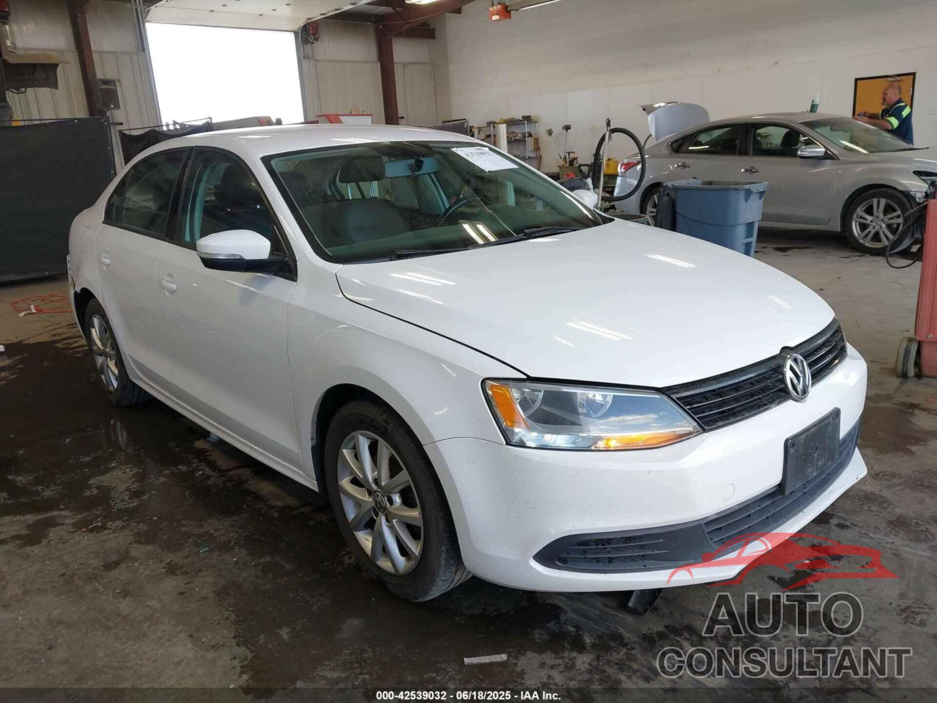 VOLKSWAGEN JETTA 2012 - 3VWDP7AJXCM315710