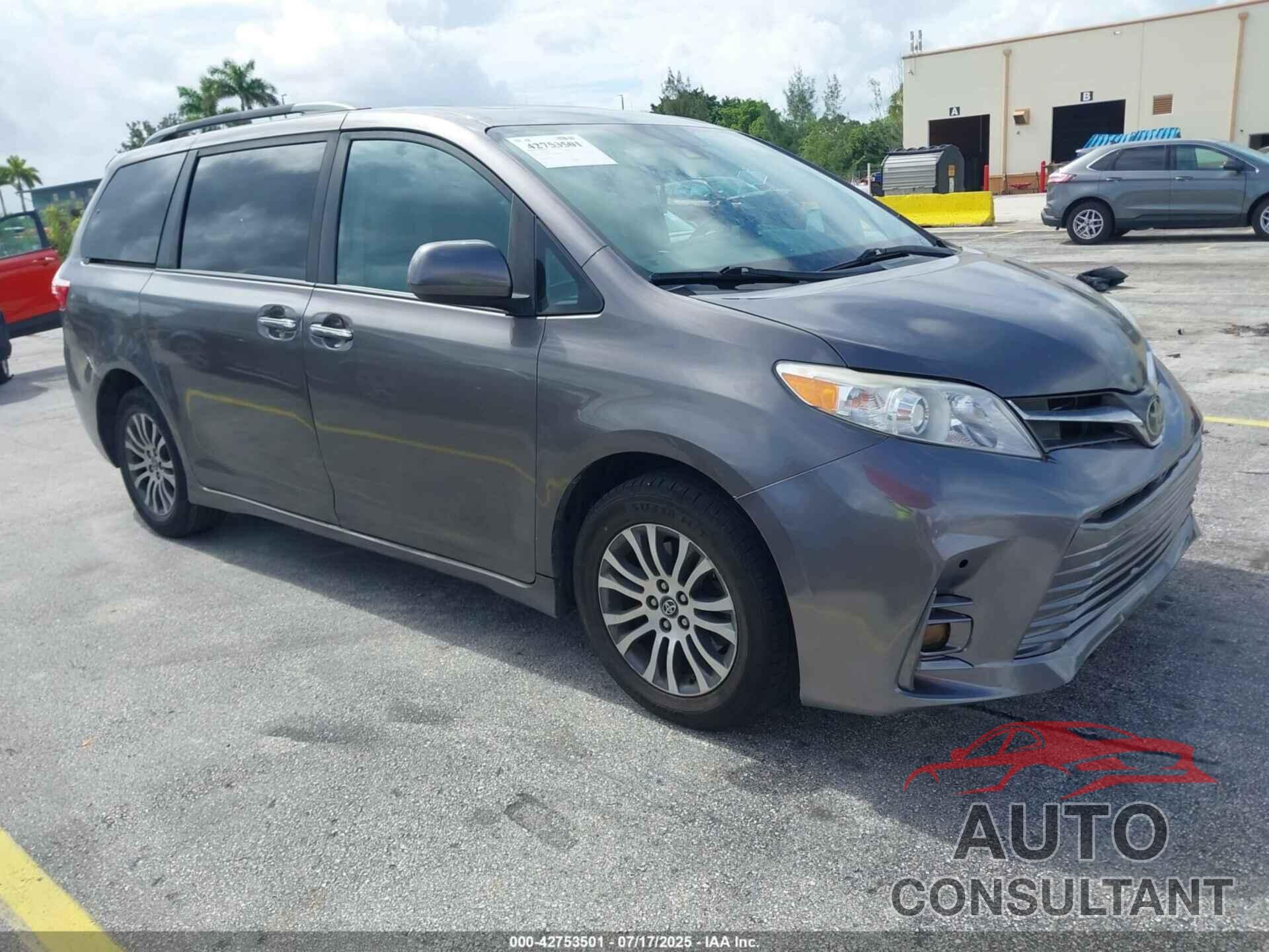TOYOTA SIENNA 2019 - 5TDYZ3DC3KS980743