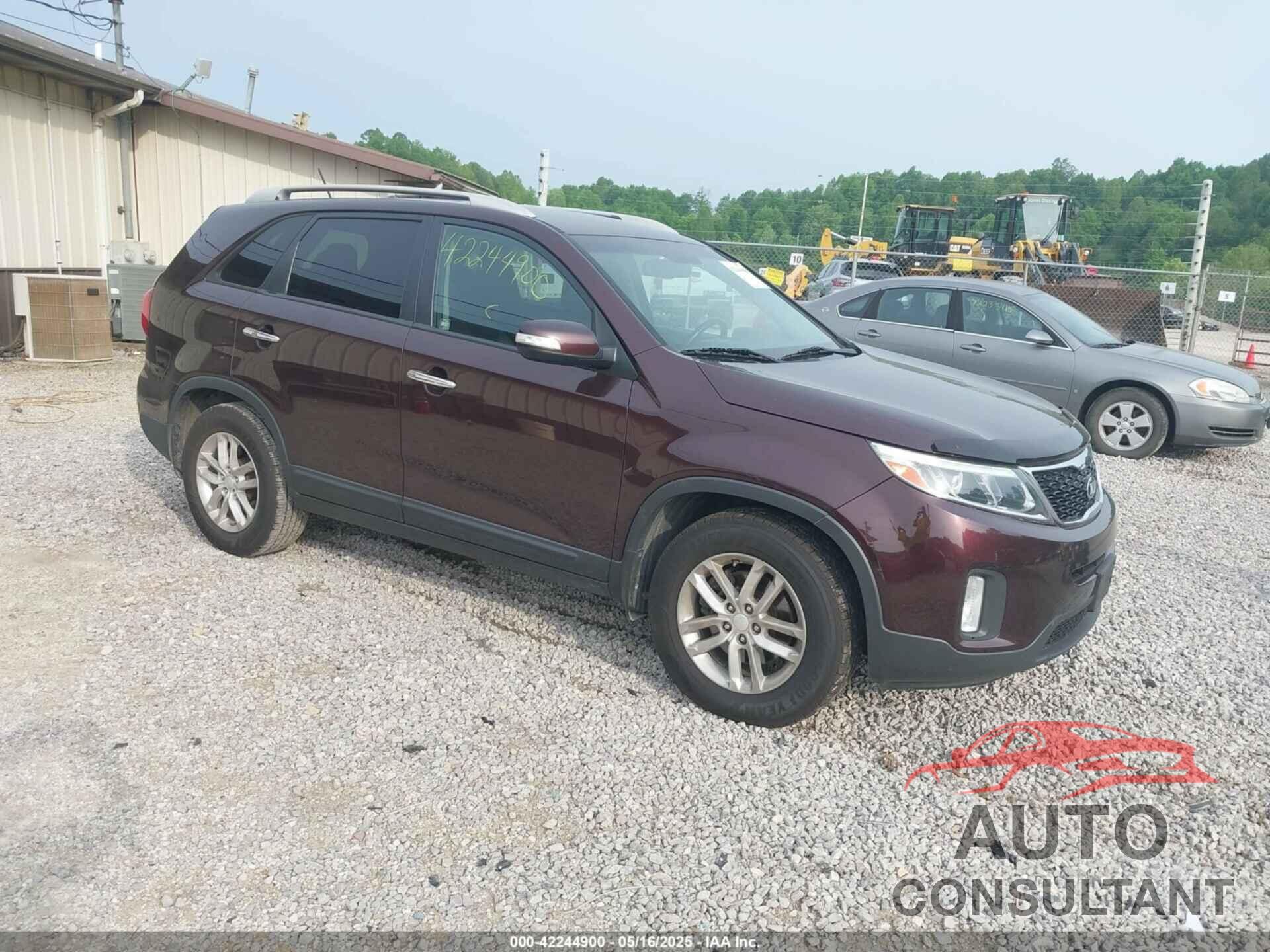 KIA SORENTO 2015 - 5XYKT4A63FG626333
