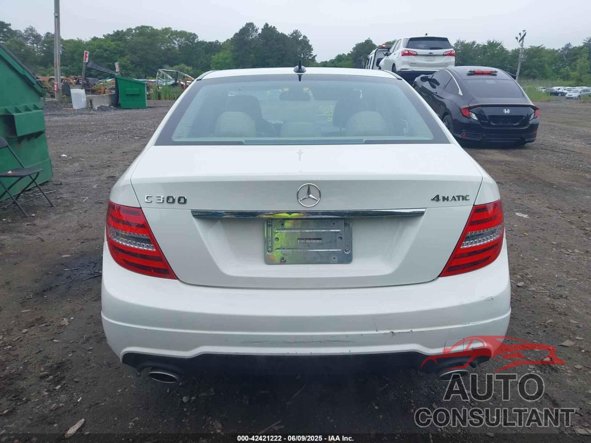 MERCEDES-BENZ C 300 2012 - WDDGF8BB4CR214277